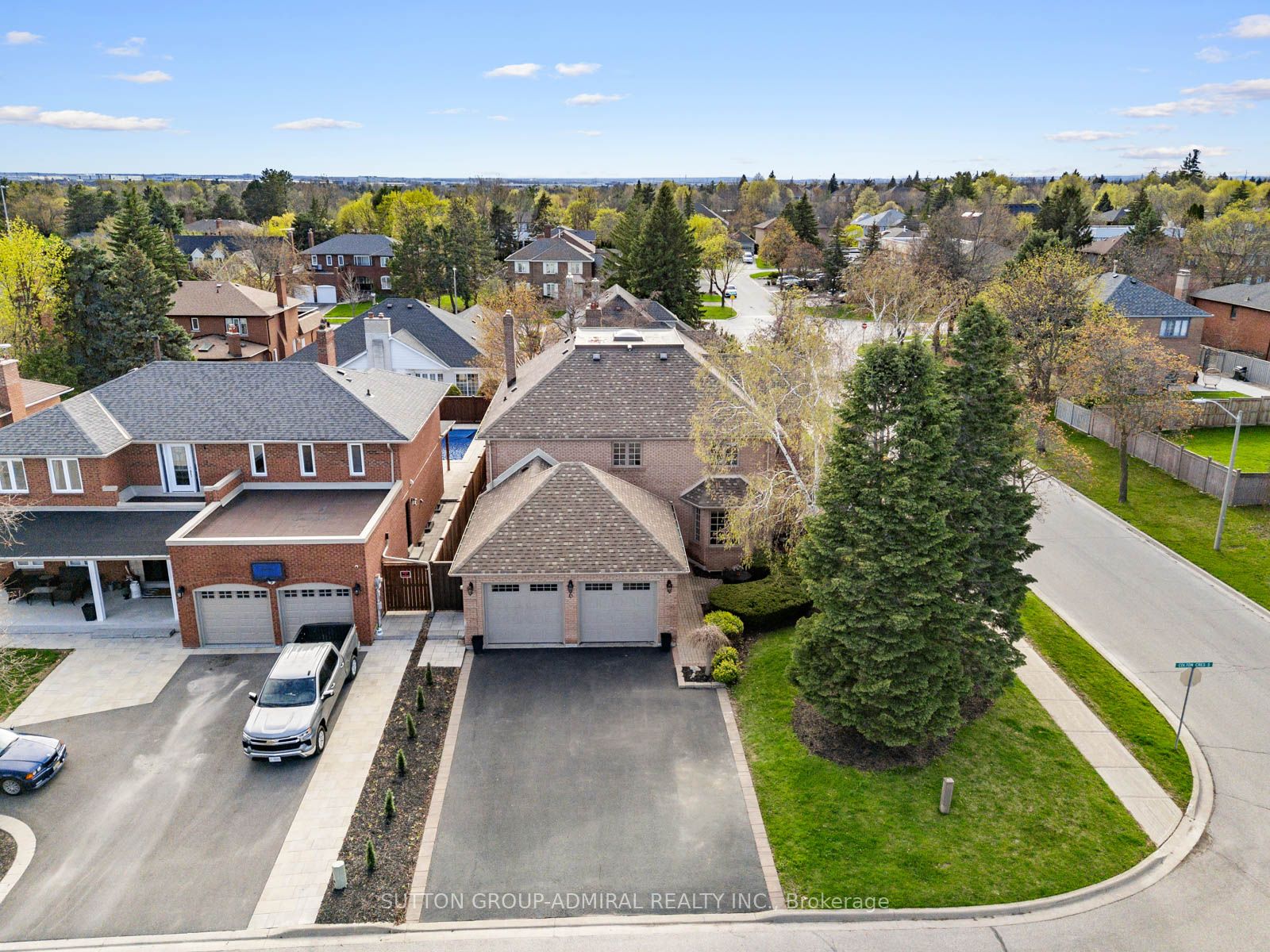 6 Colton Crescent S Property Photo 45
