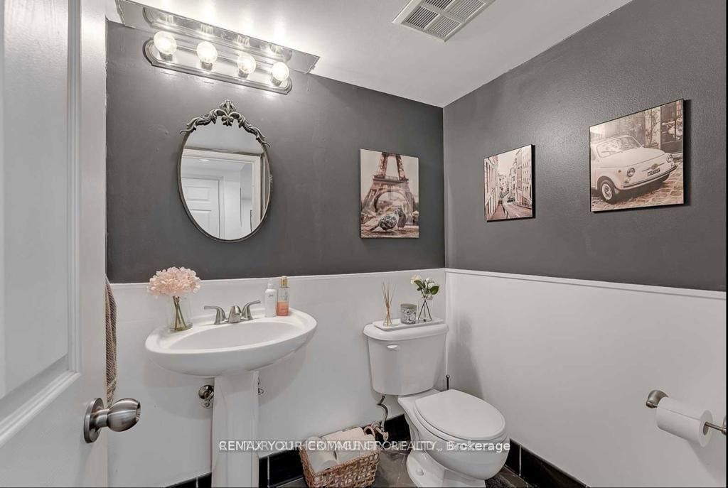 309 Major Mackenzie Drive 1014 Property Photo 10