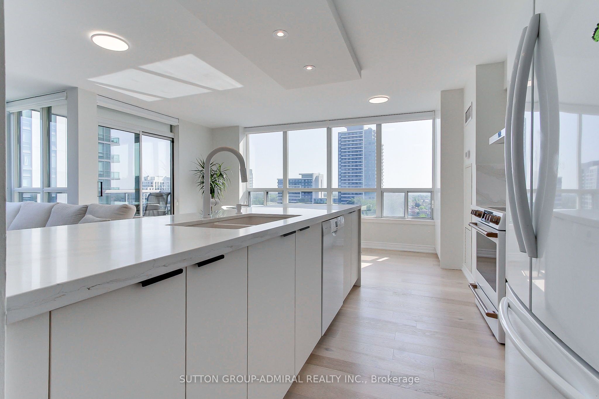 50 Disera Drive 905 Property Photo 15