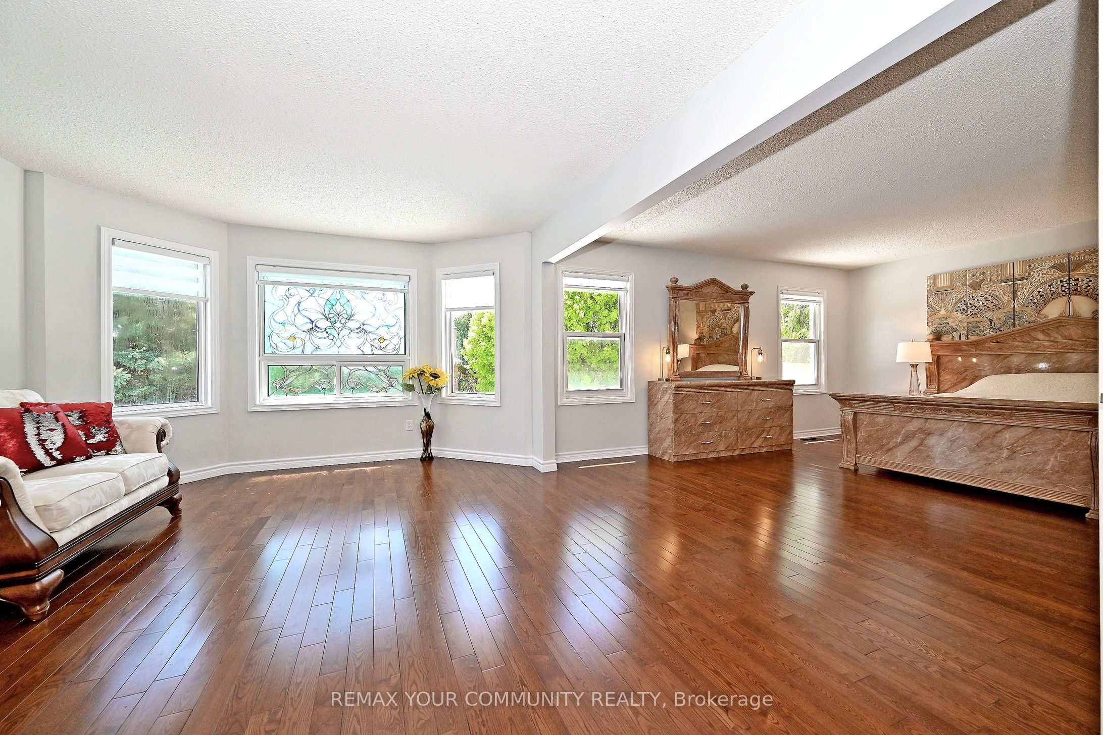 48 Haskell Crescent Property Photo 16