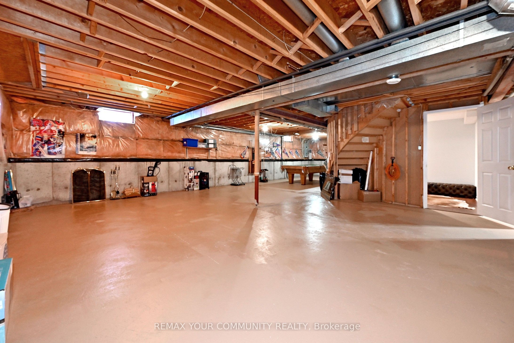 48 Haskell Crescent Property Photo 25