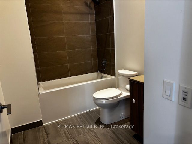7 Buttermill Avenue Th 20 Property Photo 7