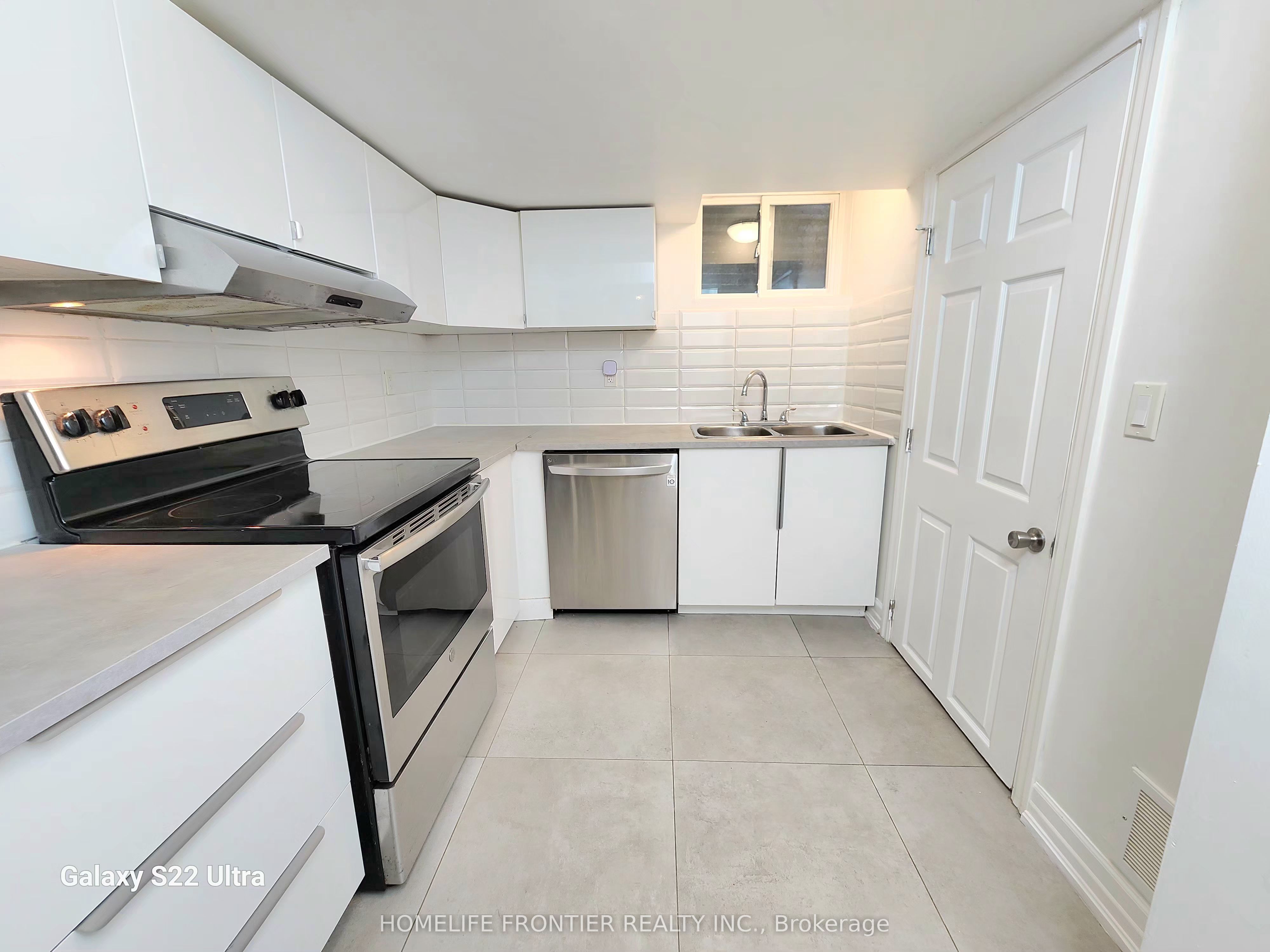 764 Gorham Street Bsmt Property Photo 4