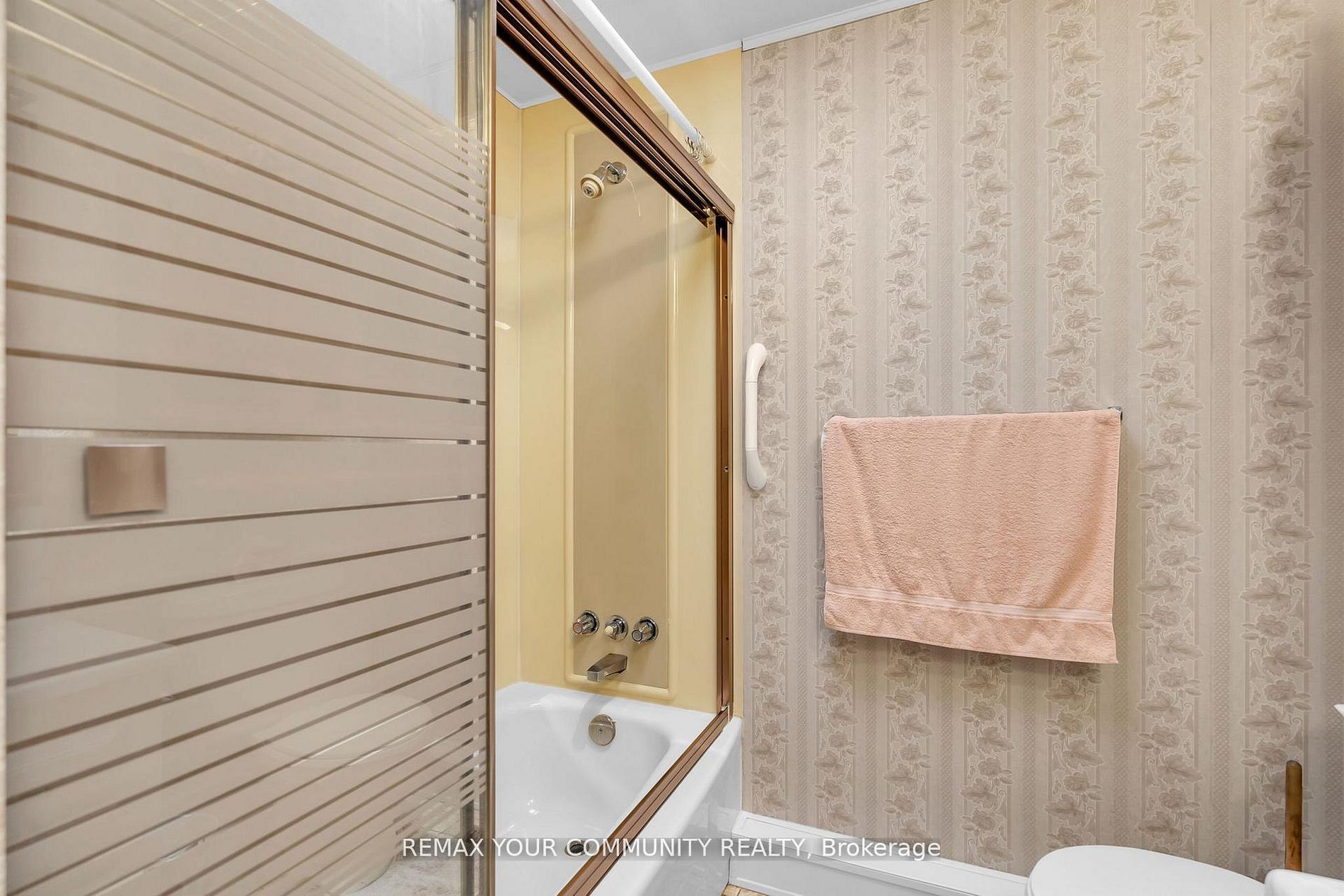 22 Emery Court Property Photo 43