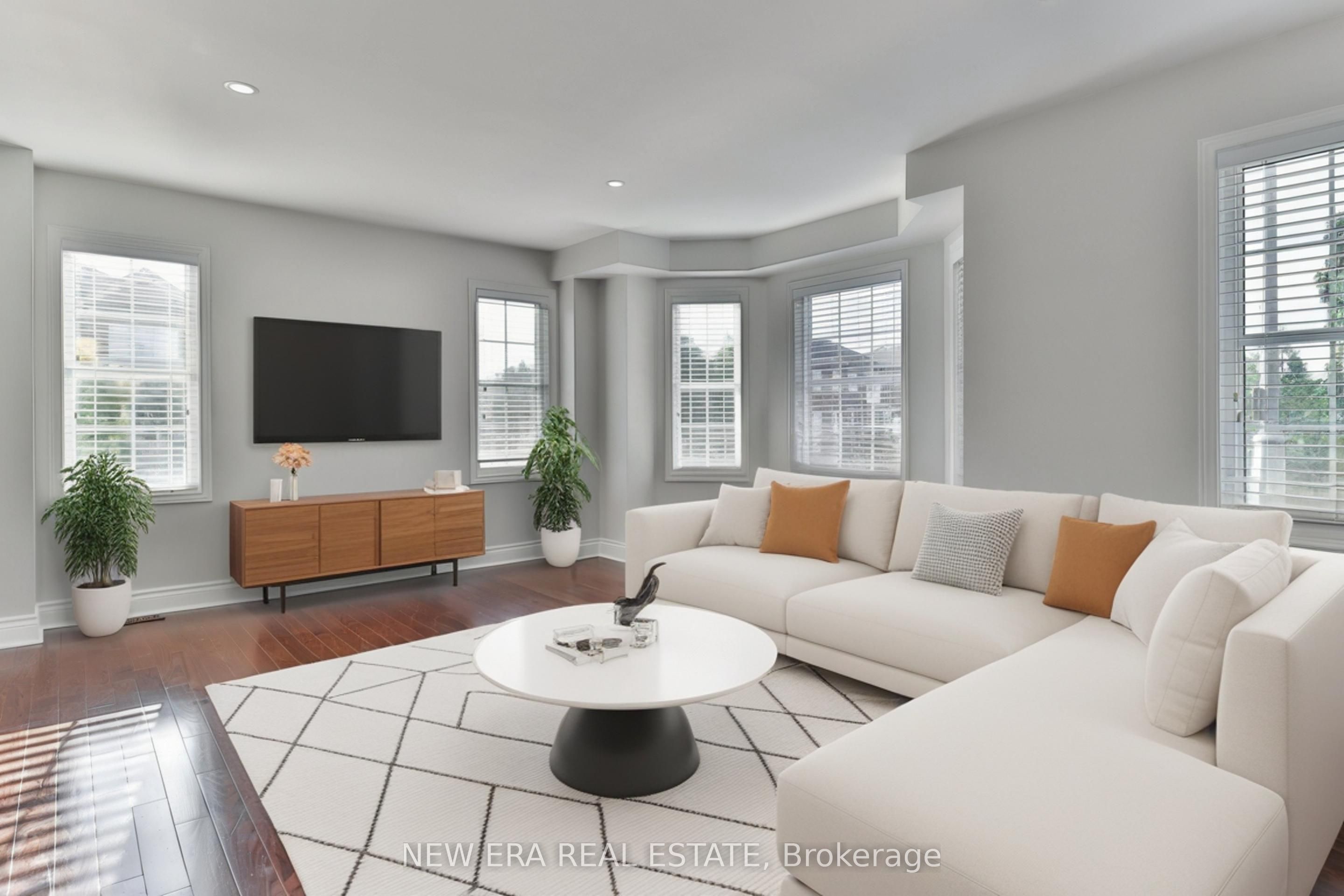 331 Davos Road Property Photo 4