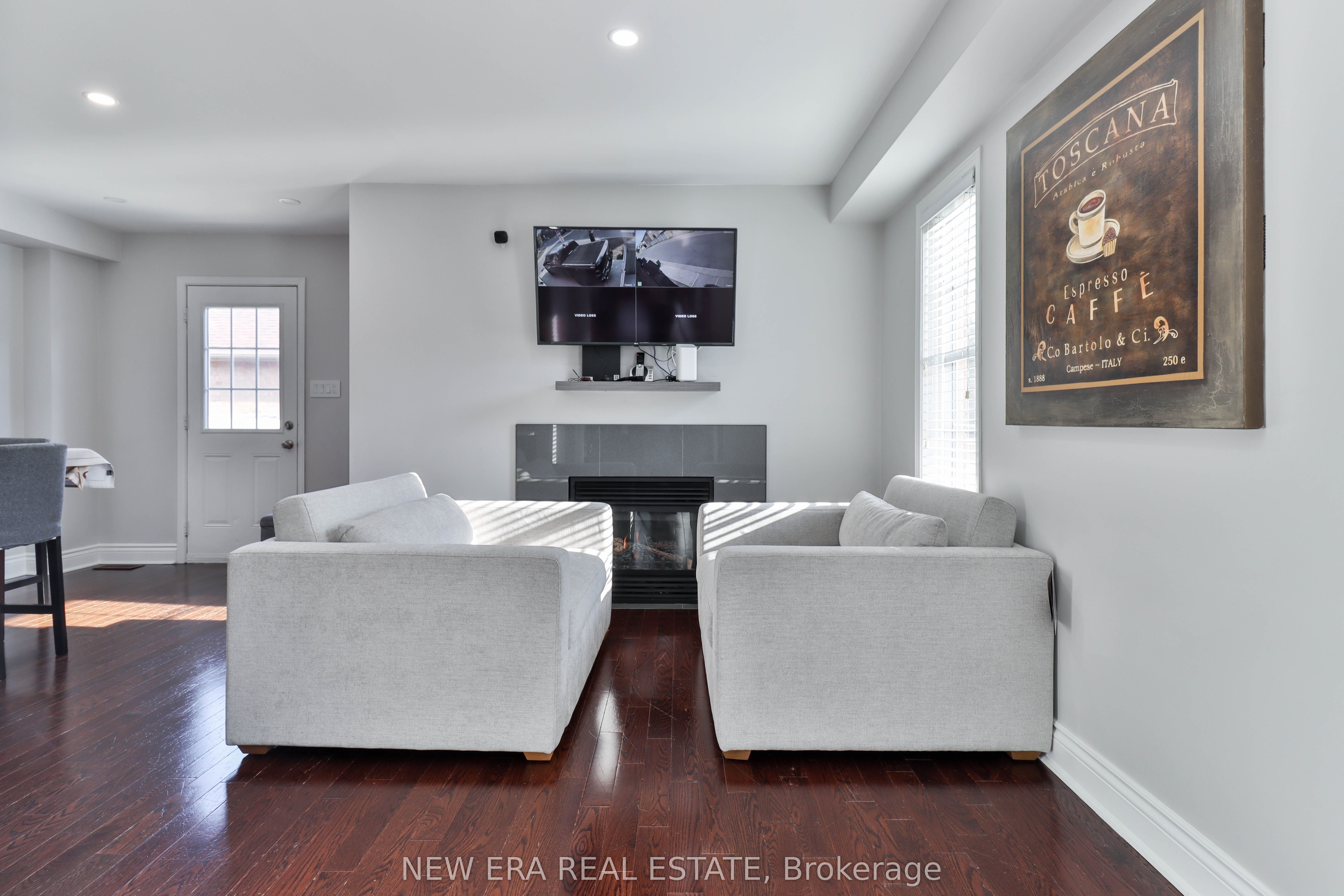 331 Davos Road Property Photo 10