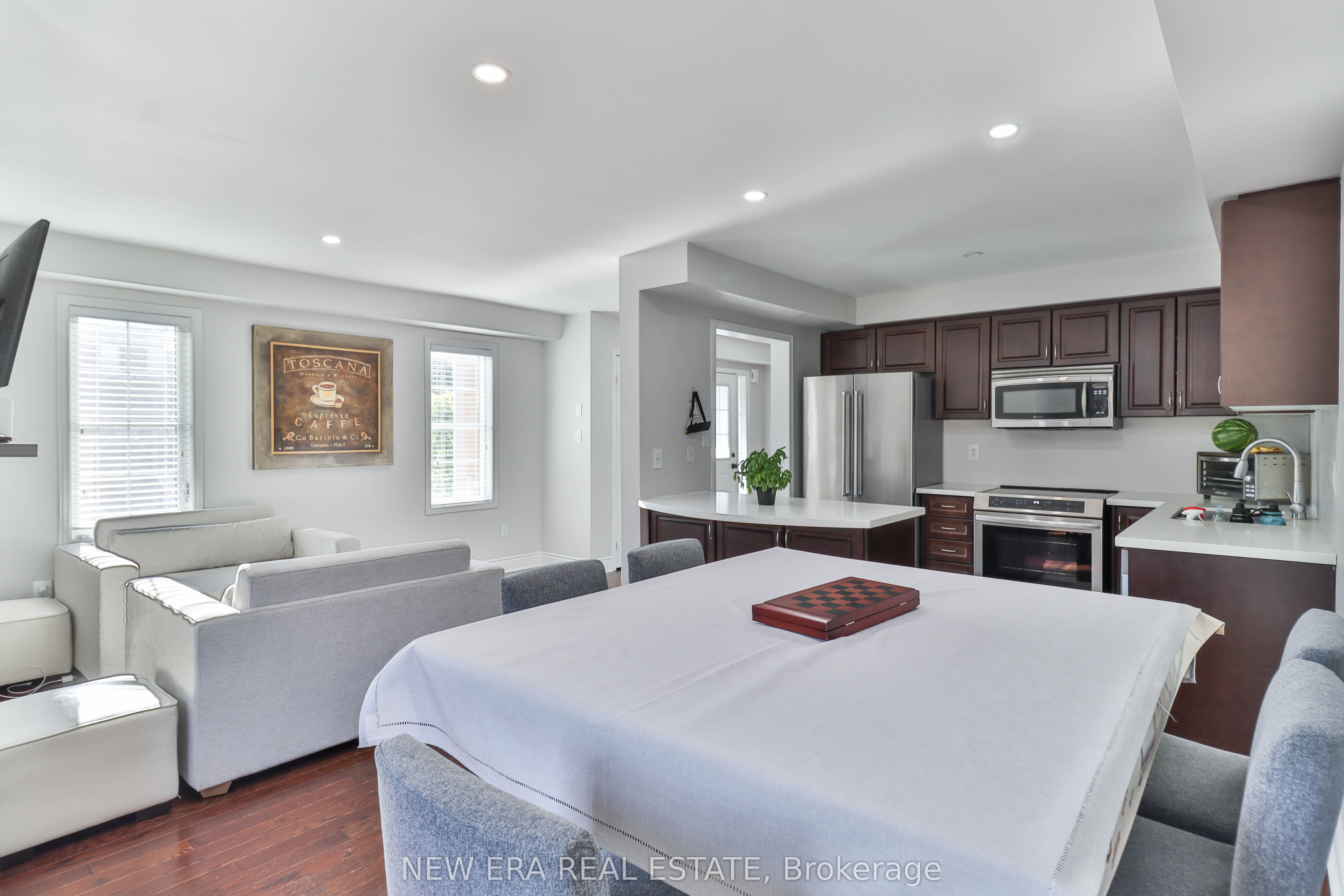 331 Davos Road Property Photo 11