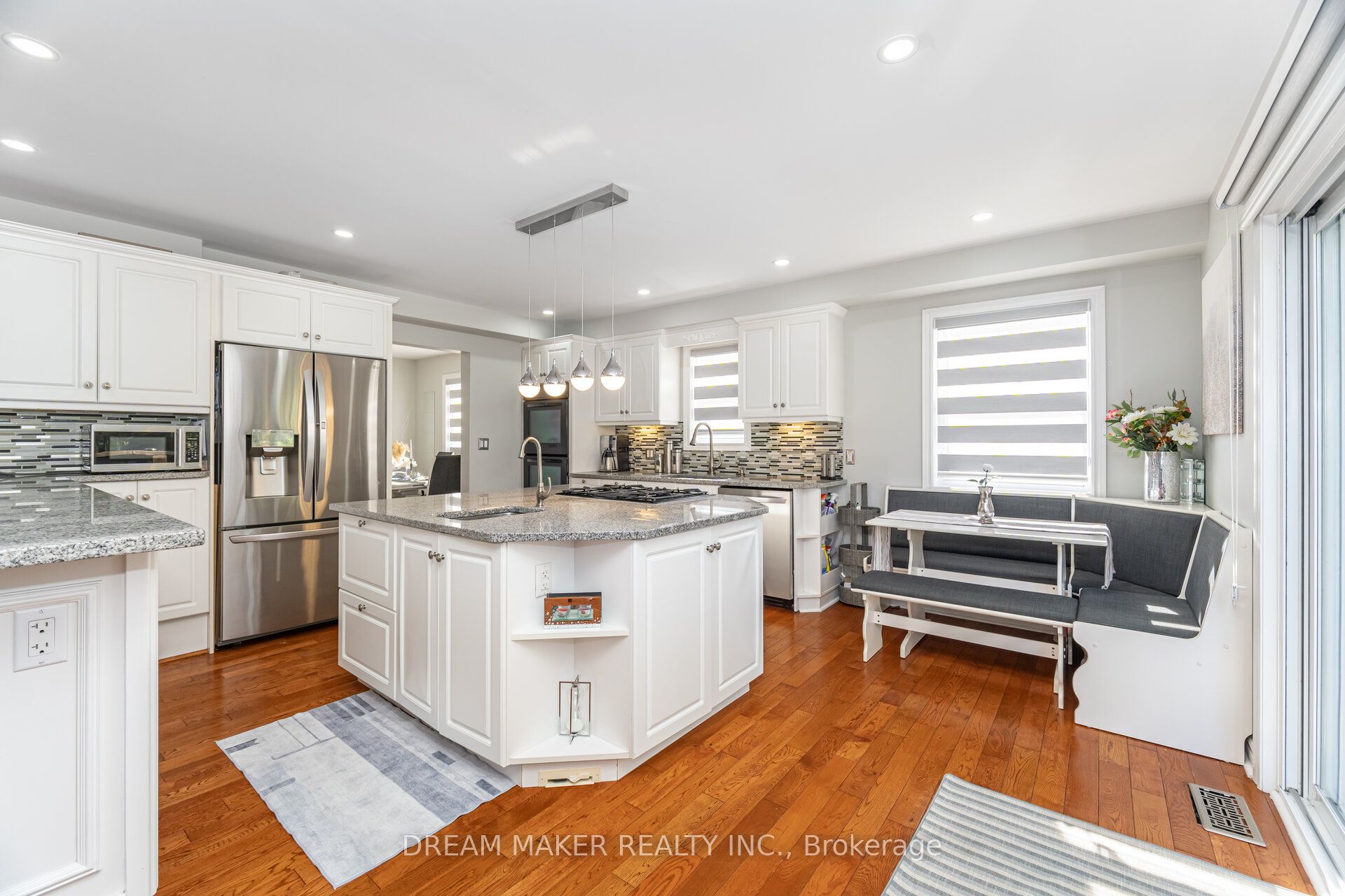756 Third Avenue Property Photo 16