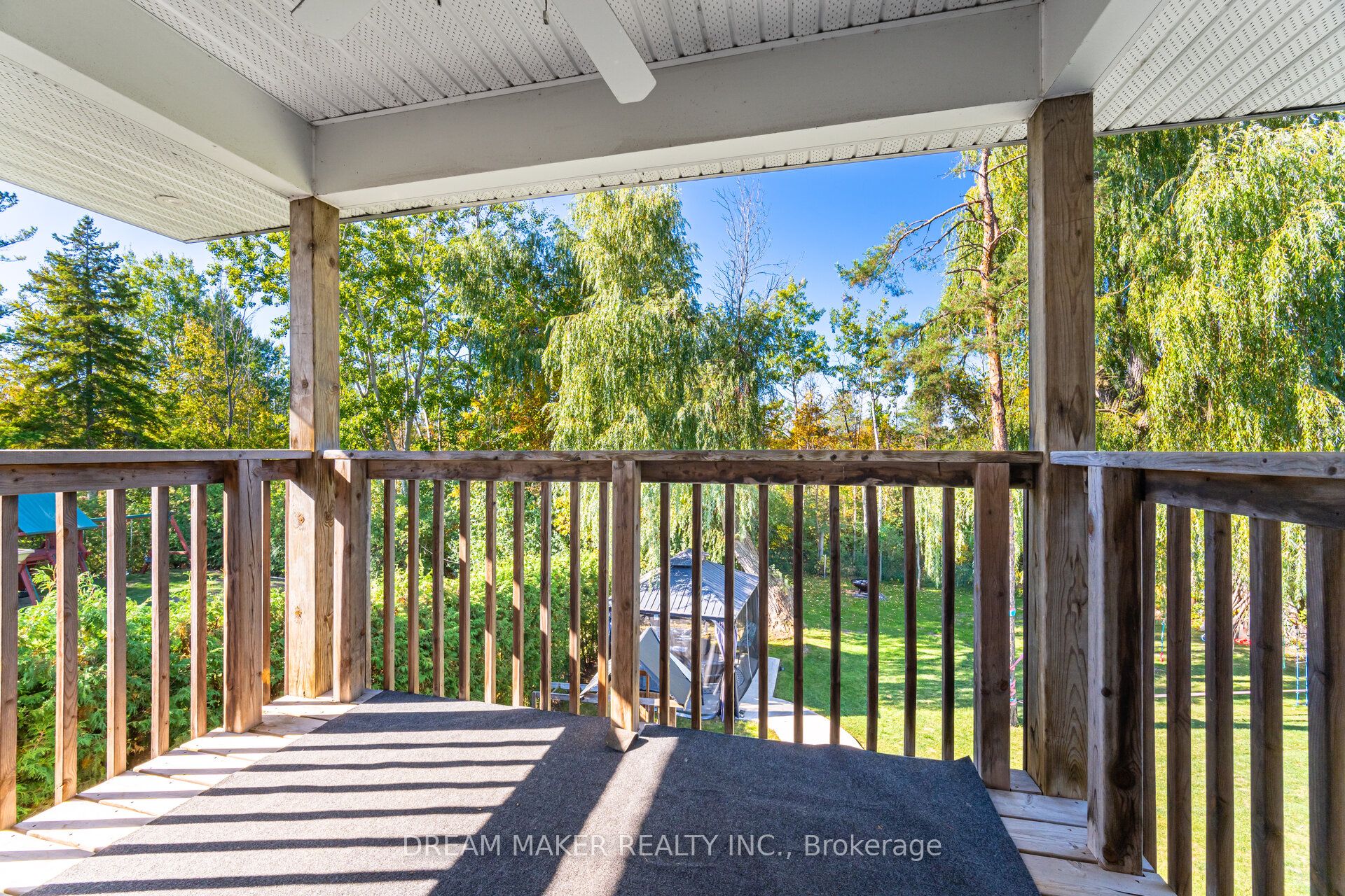 756 Third Avenue Property Photo 29