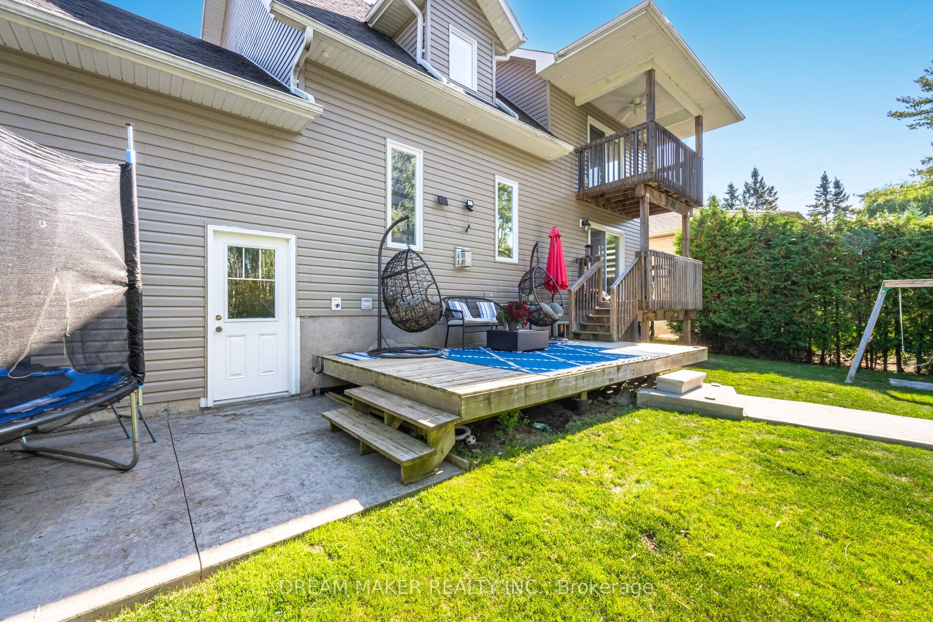 756 Third Avenue Property Photo 45