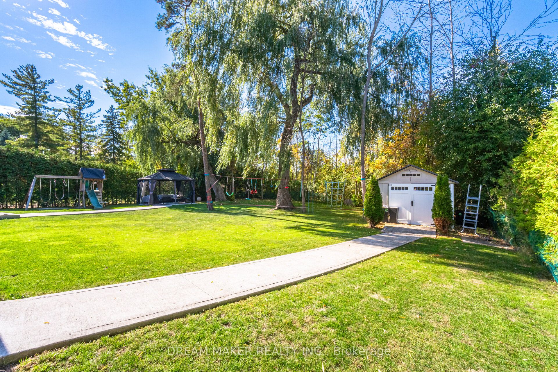 756 Third Avenue Property Photo 47