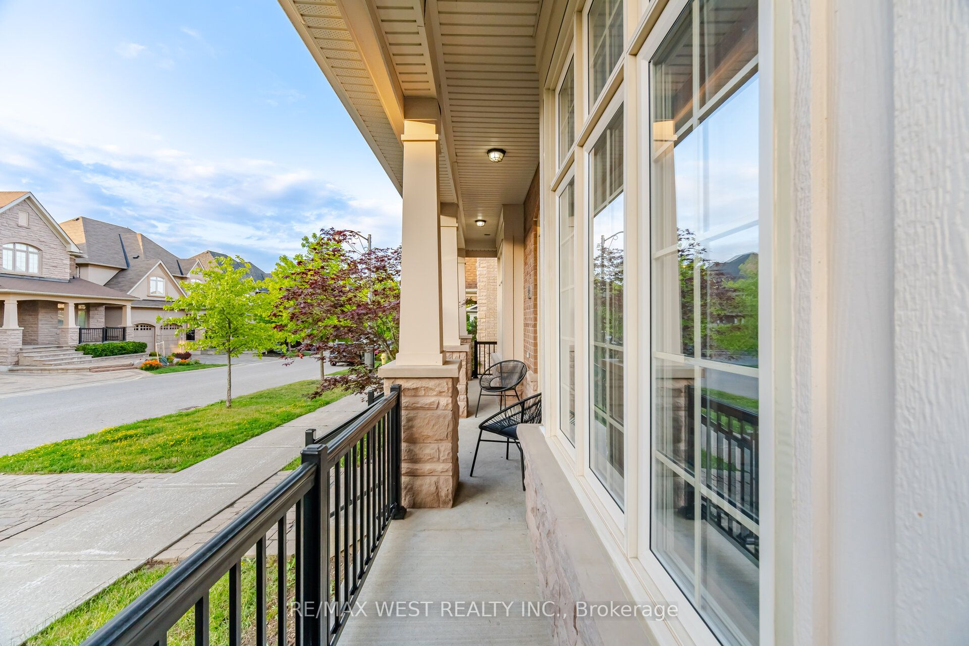 92 Glengordon Crescent Property Photo 8