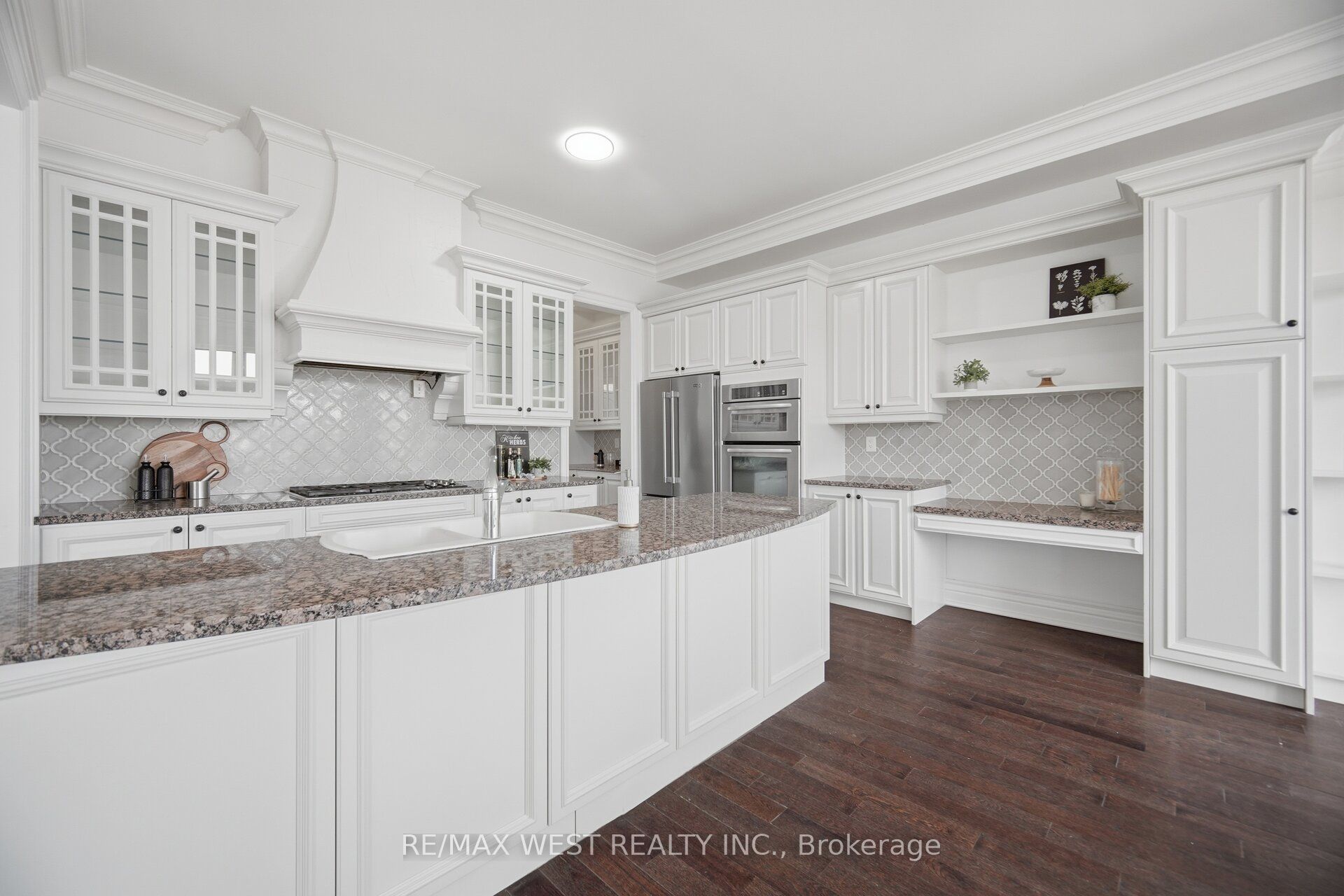 92 Glengordon Crescent Property Photo 28