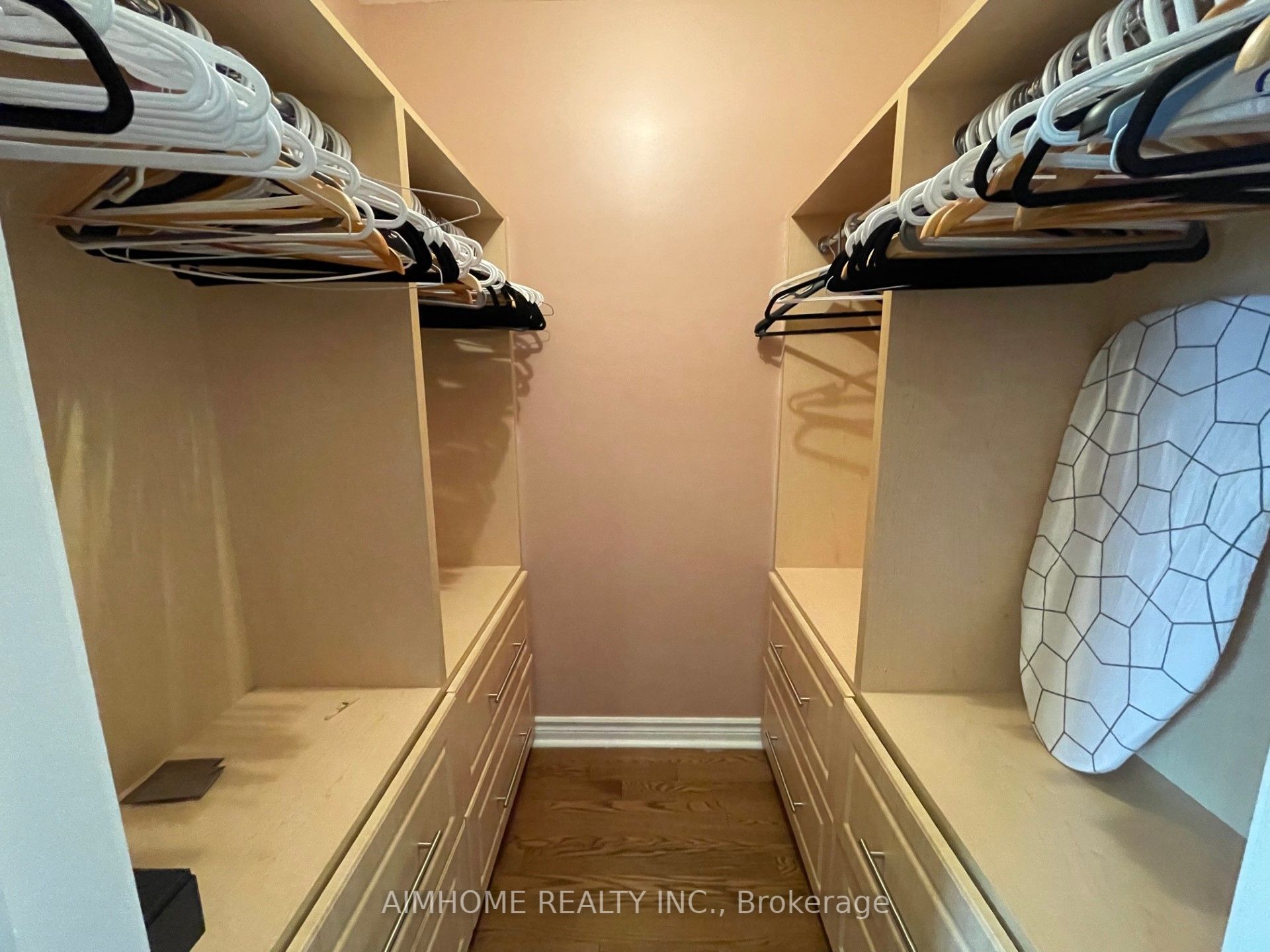 75 Leitchcroft Crescent Property Photo 11