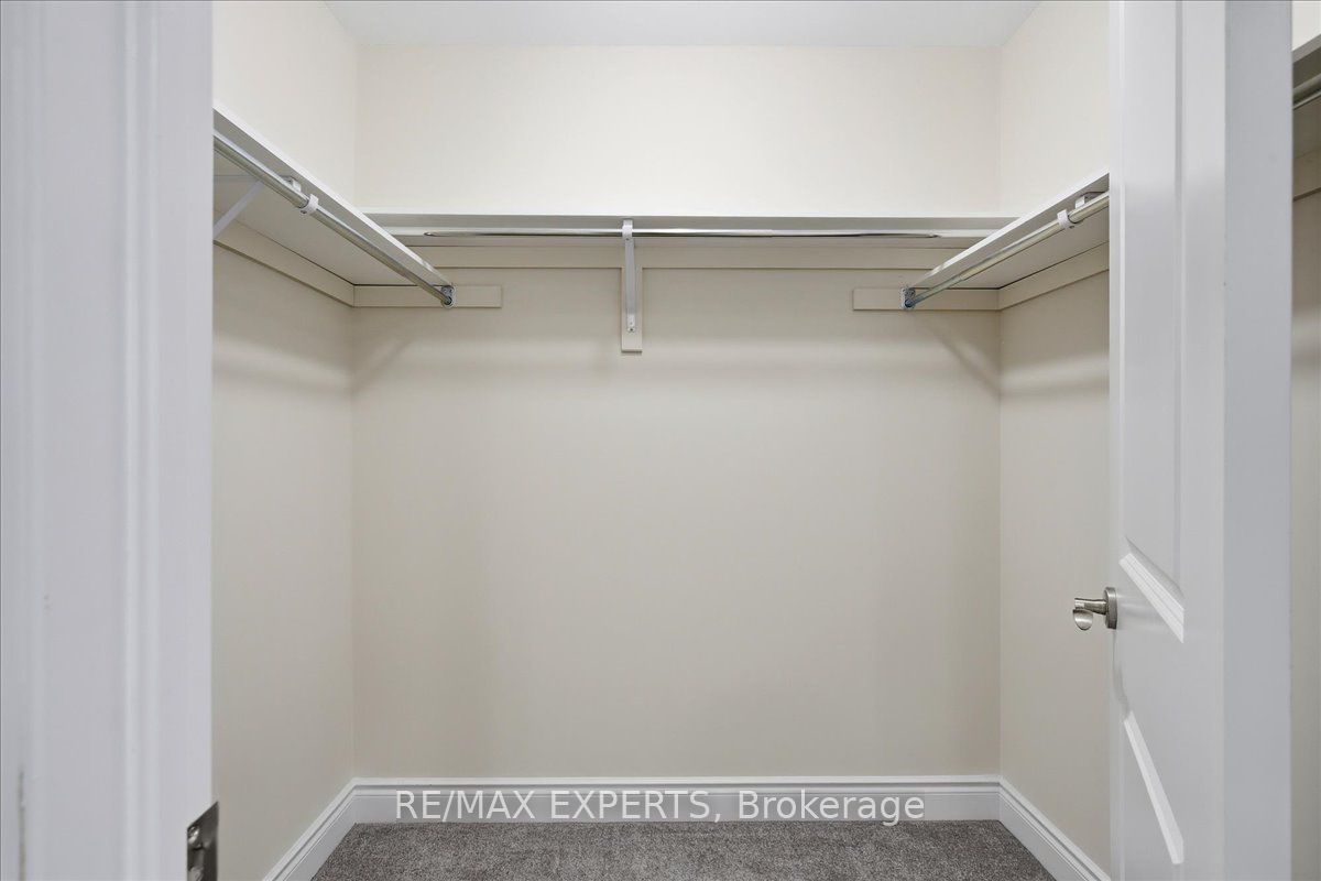 68 Lorne Thomas Place Property Photo 31