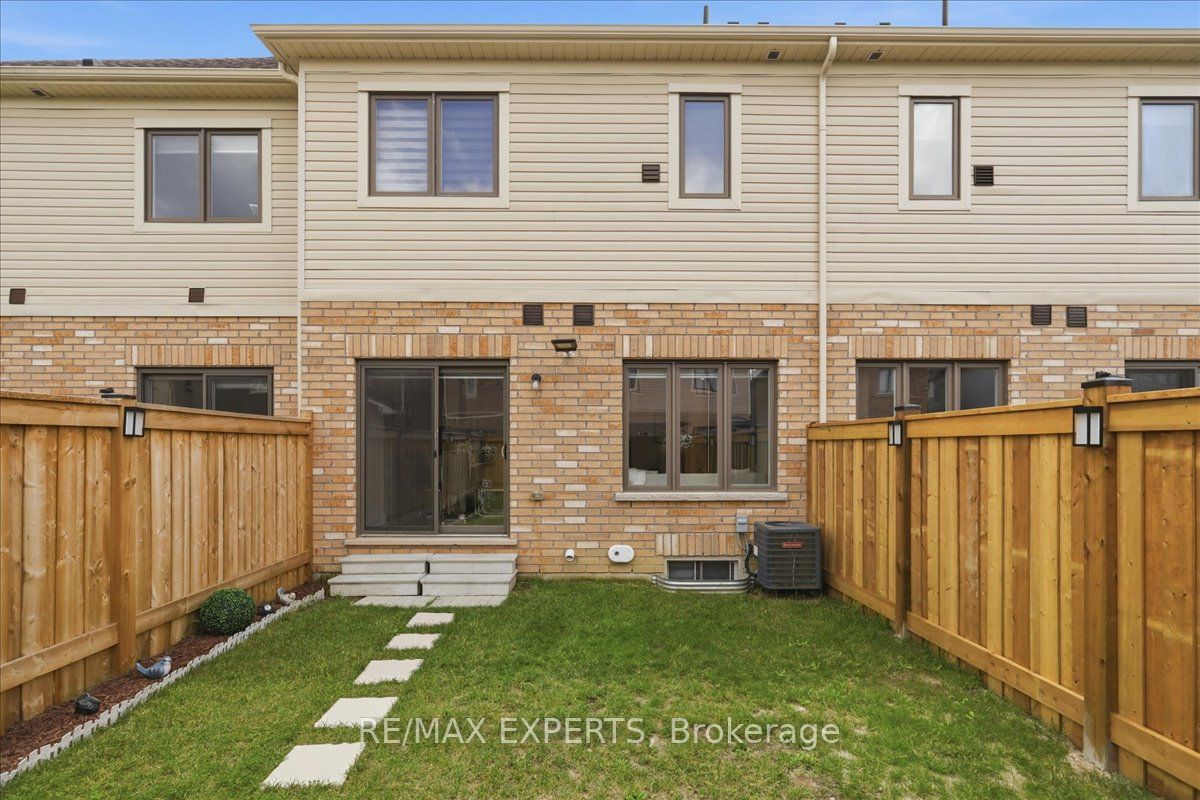 68 Lorne Thomas Place Property Photo 38