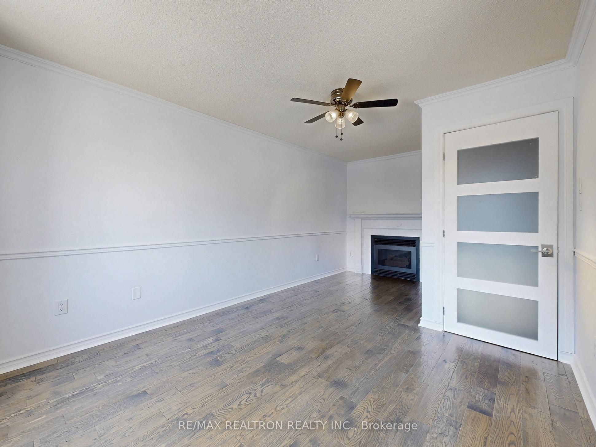 558 Willowick Drive Property Photo 23