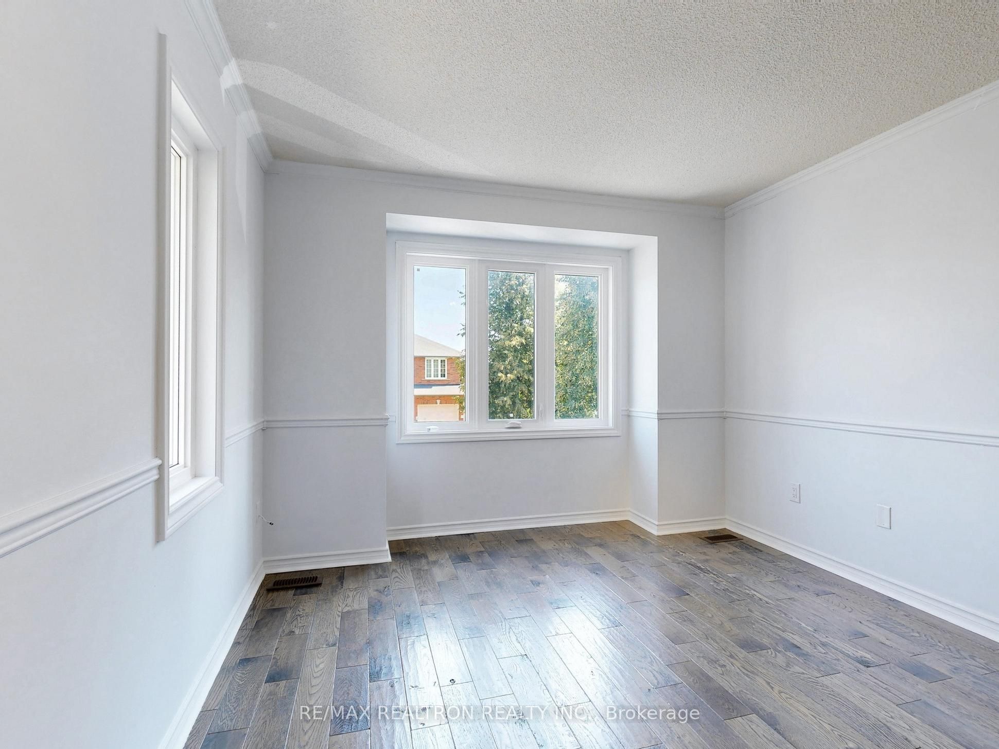 558 Willowick Drive Property Photo 25