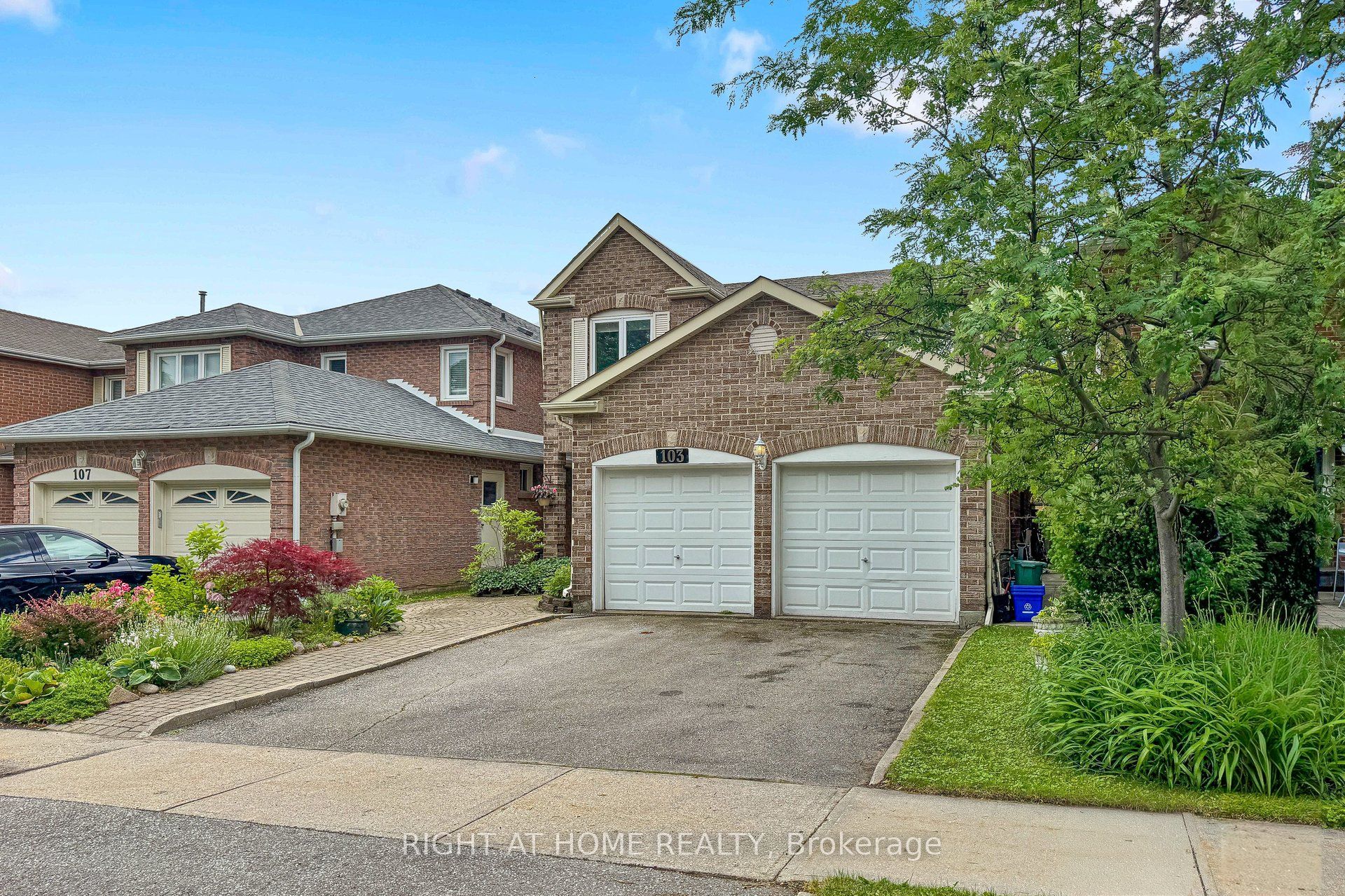 103 Heatherton Way