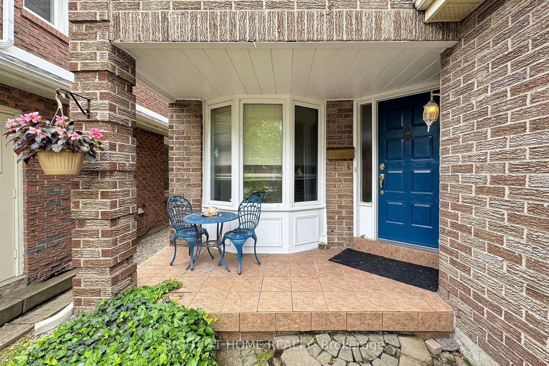 103 Heatherton Way Property Photo 4