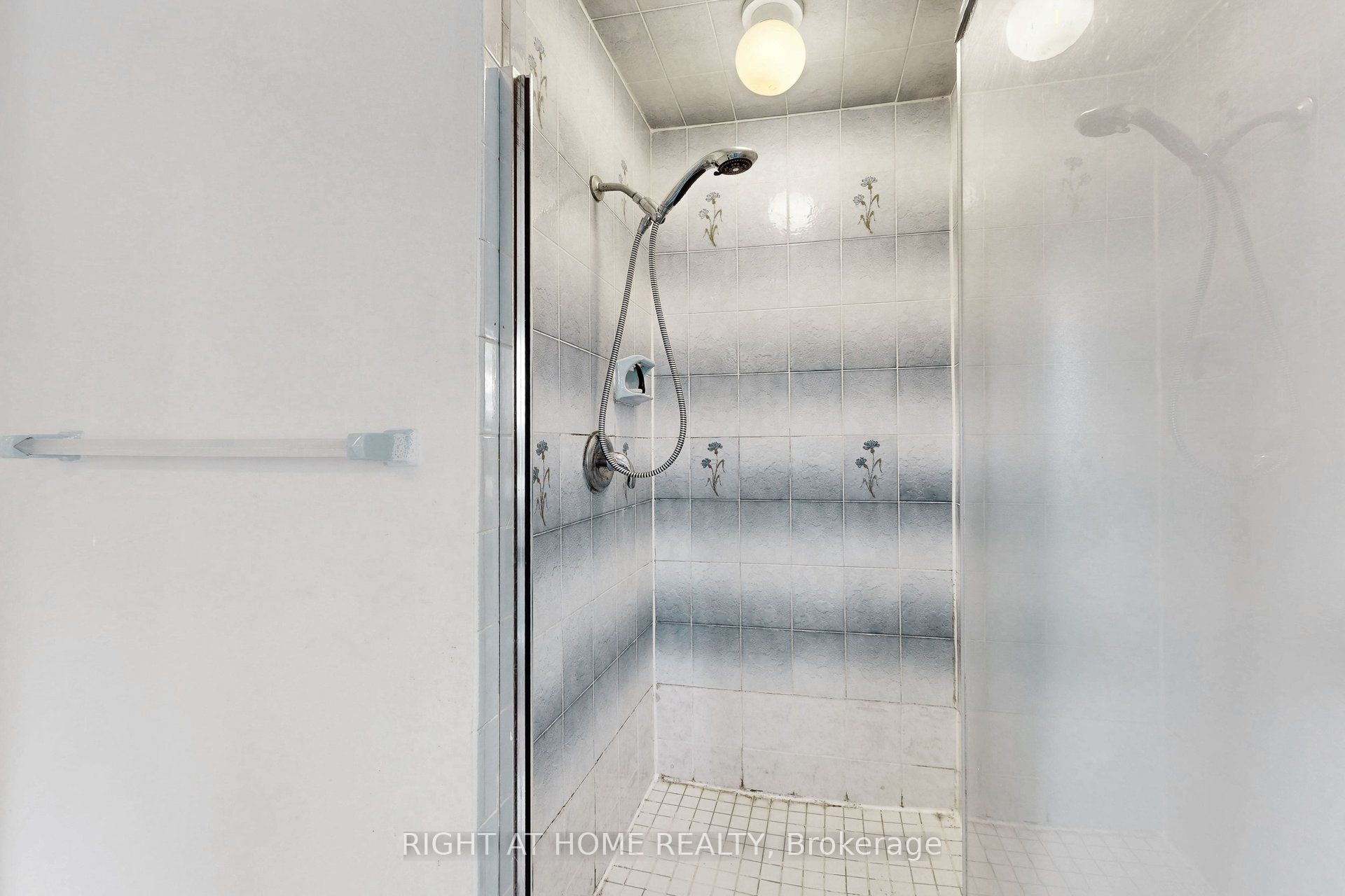 103 Heatherton Way Property Photo 38