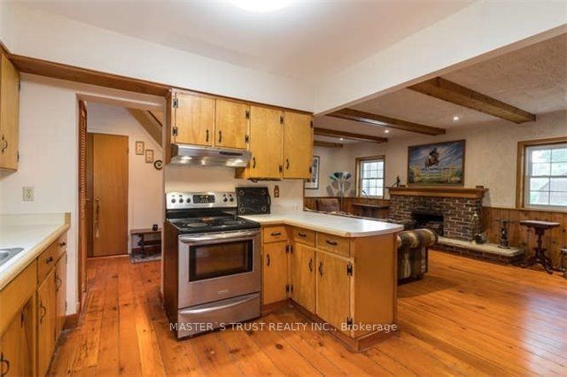 3563 Vandorf Side Road Property Photo 8