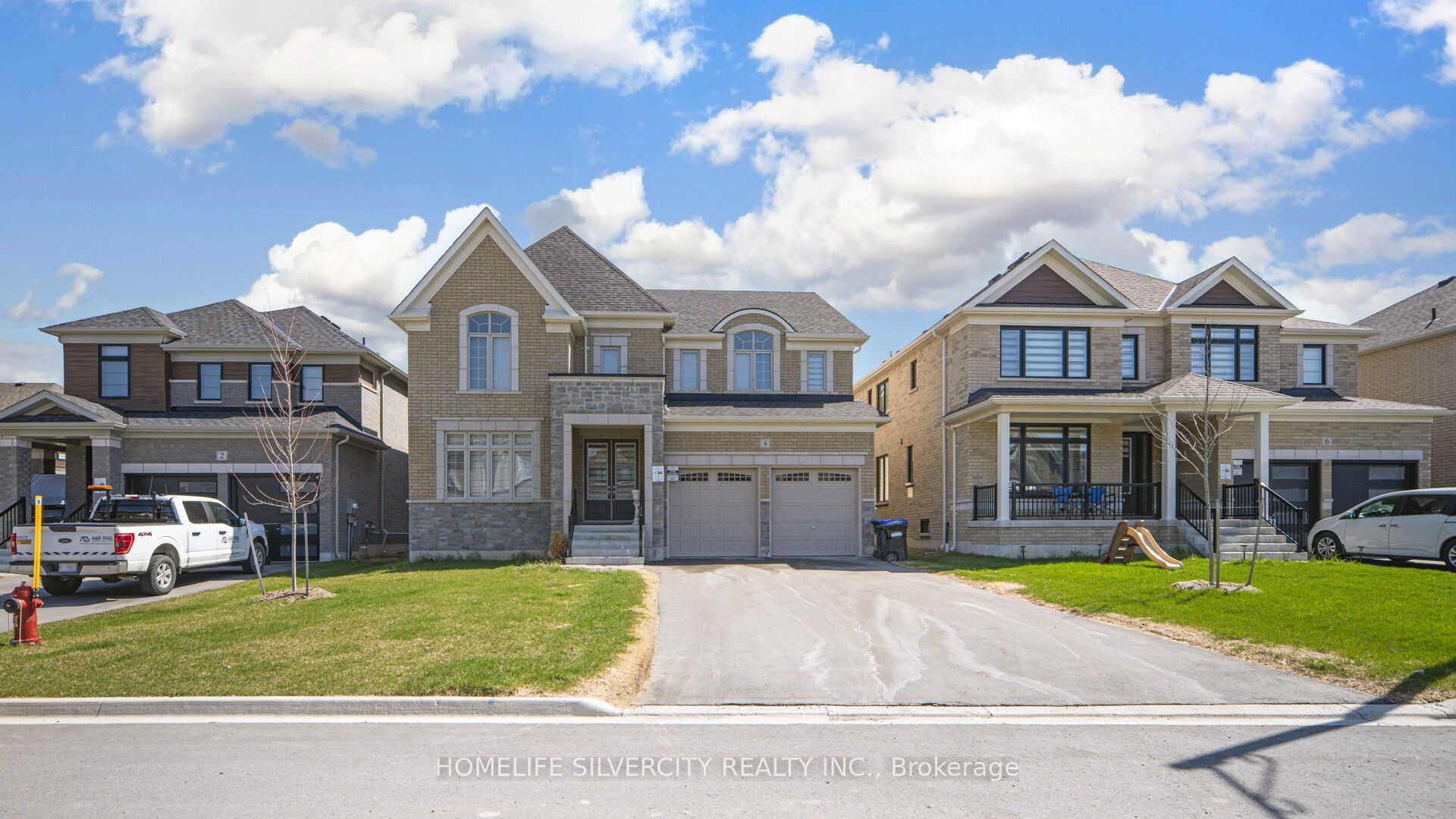 4 Sandhill Crescent Property Photo 6