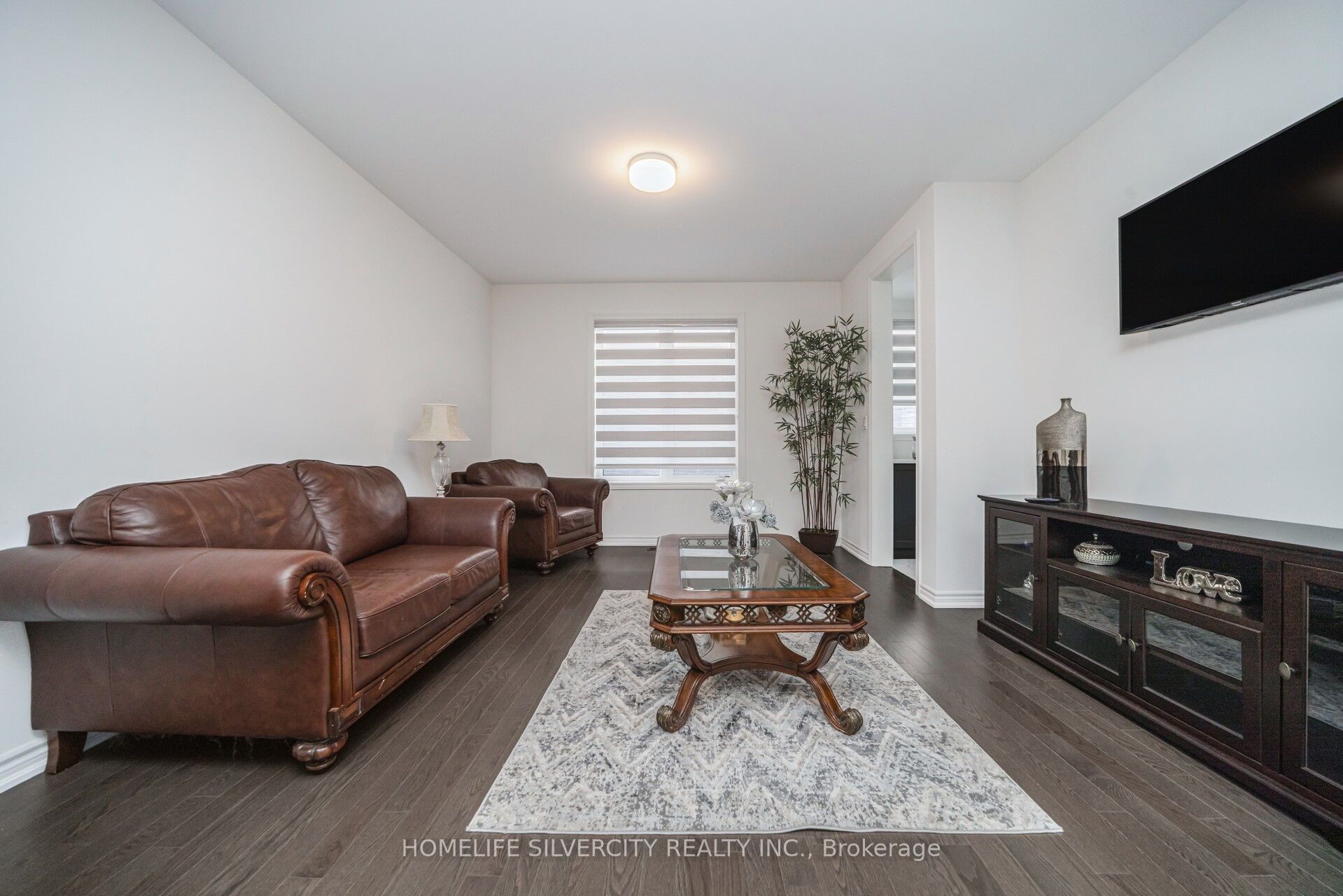 4 Sandhill Crescent Property Photo 14
