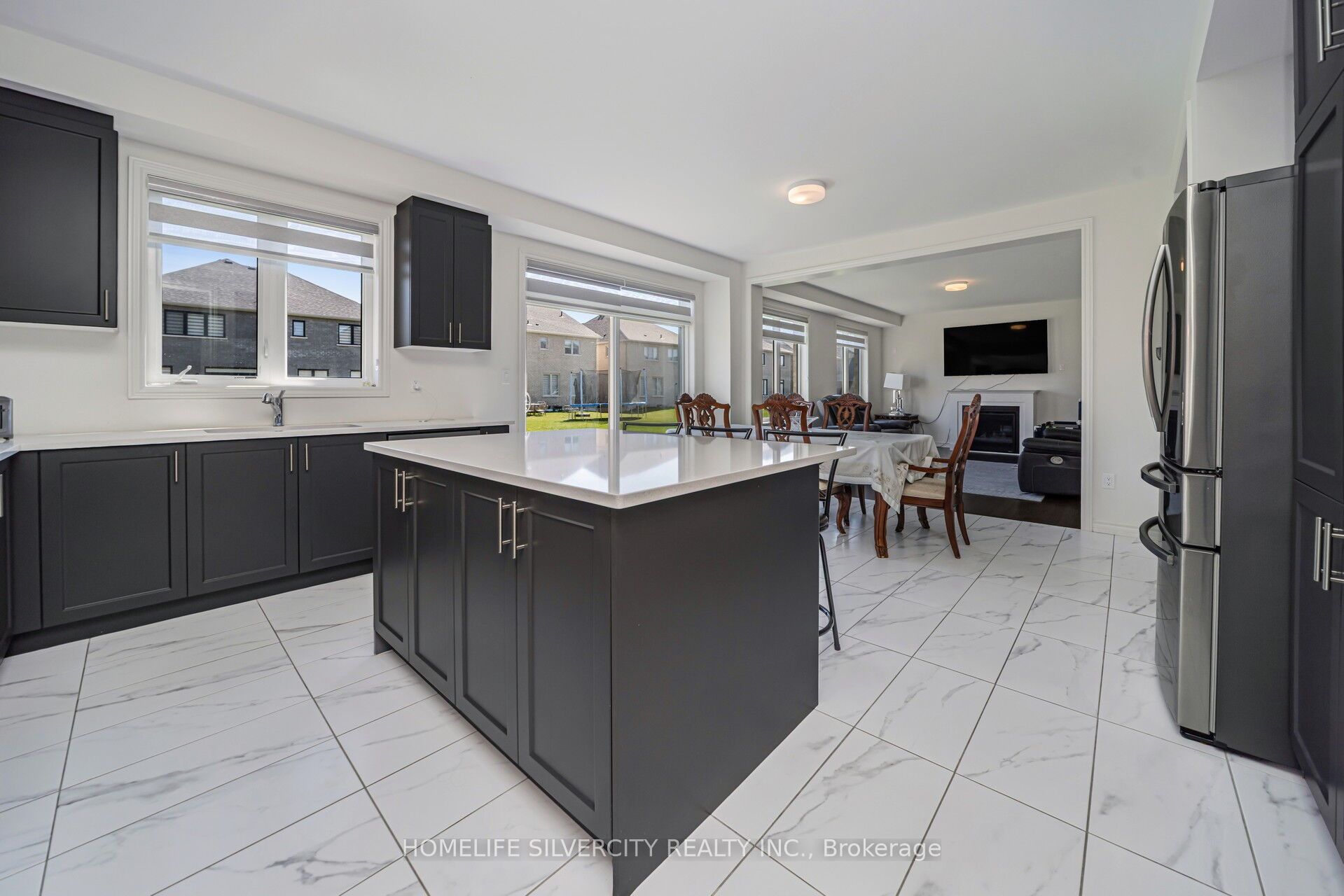 4 Sandhill Crescent Property Photo 17