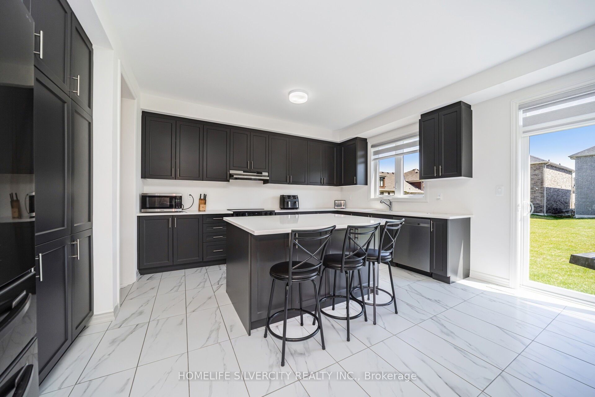 4 Sandhill Crescent Property Photo 22