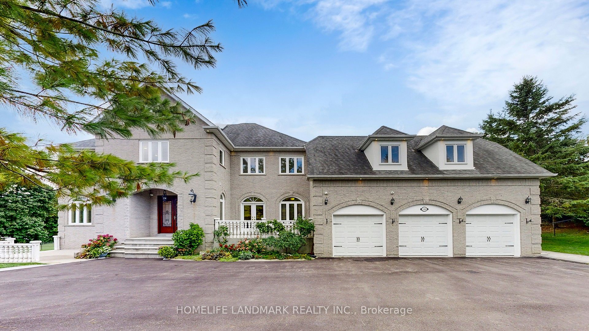 90 Offord Crescent Property Photo 3
