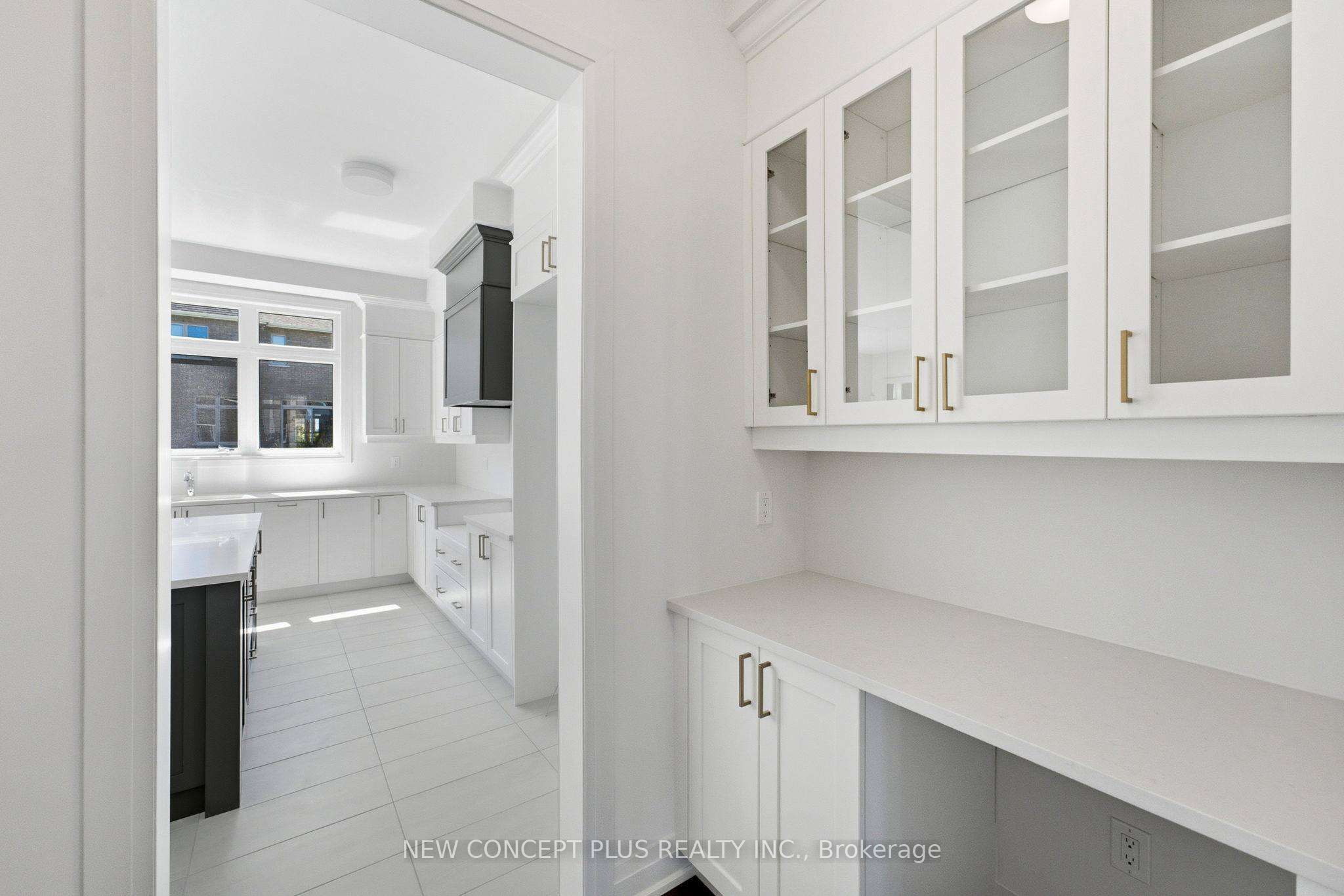 24 Twinleaf Crescent Property Photo 6