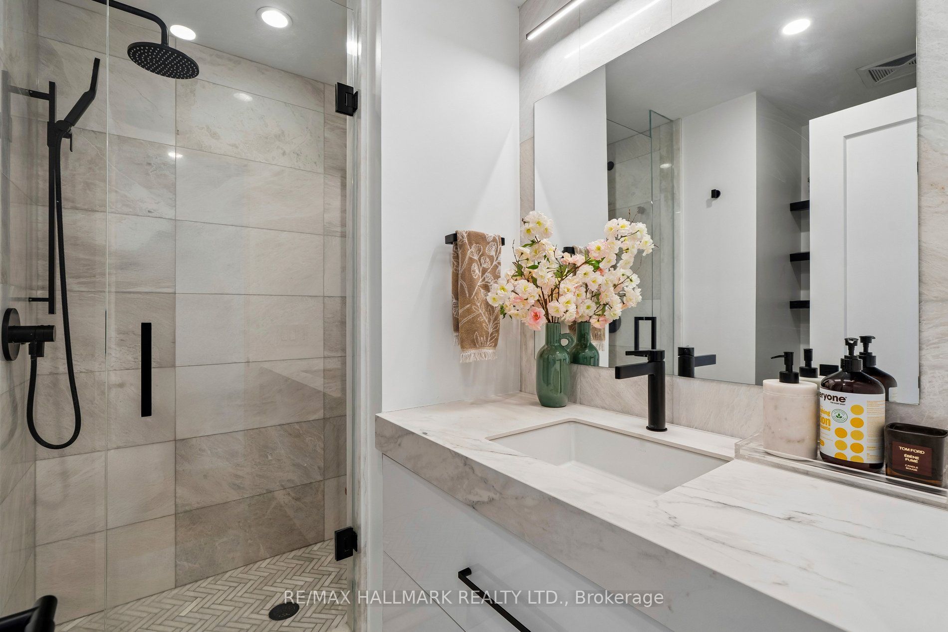 2908 Highway 7 Ph3806 Property Photo 36