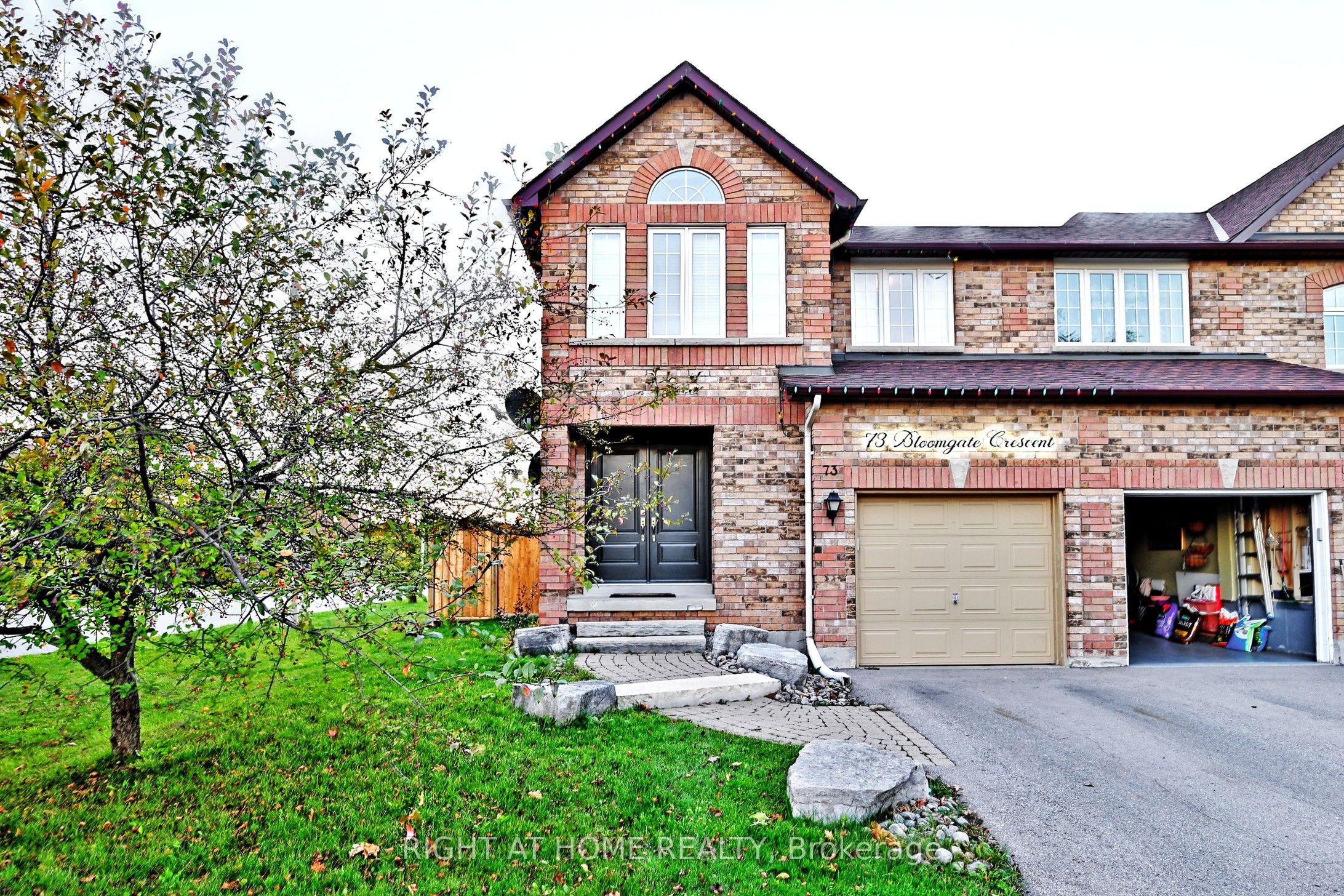 73 Bloomgate Crescent Property Photo 1