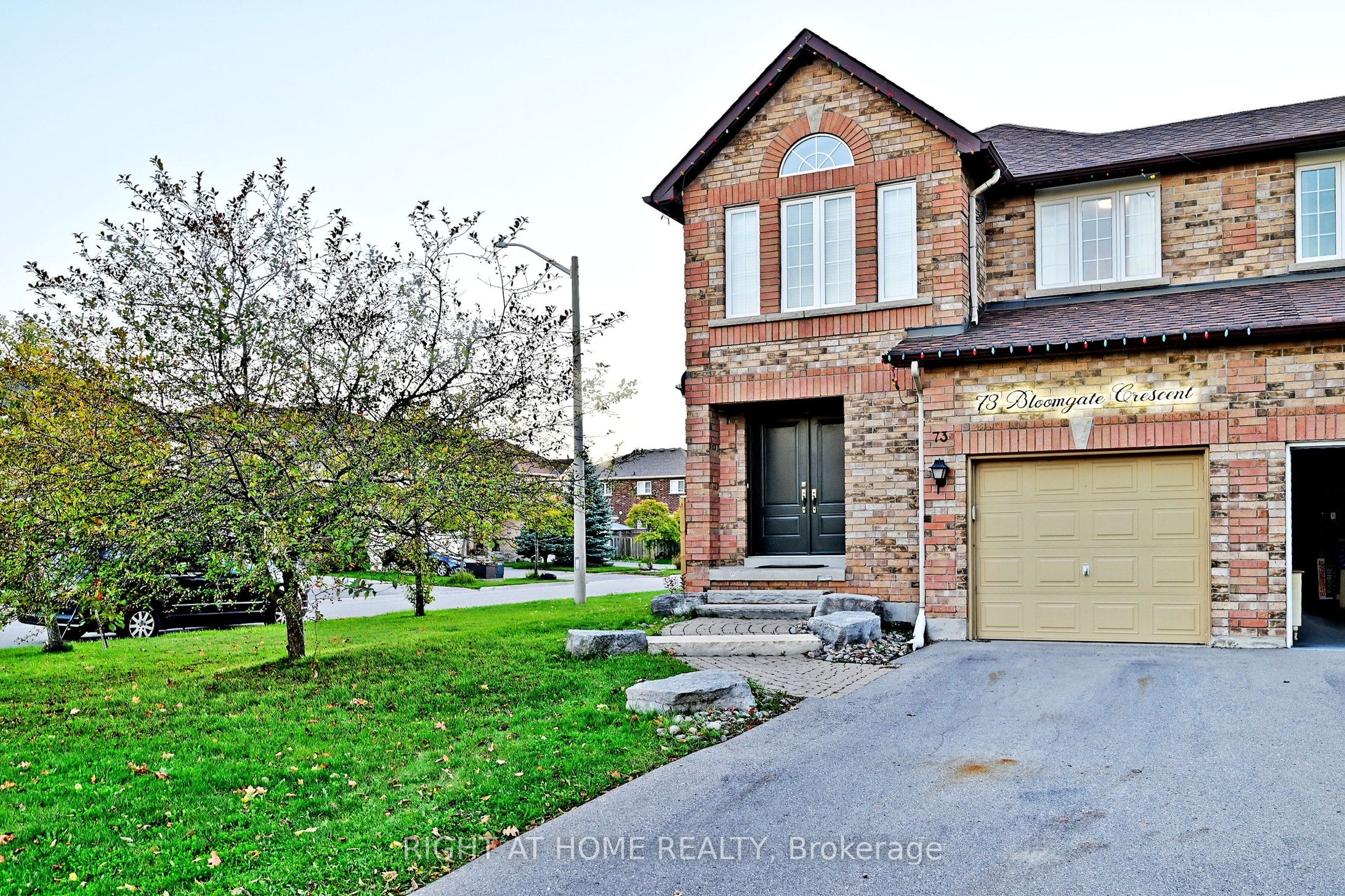 73 Bloomgate Crescent Property Photo 2