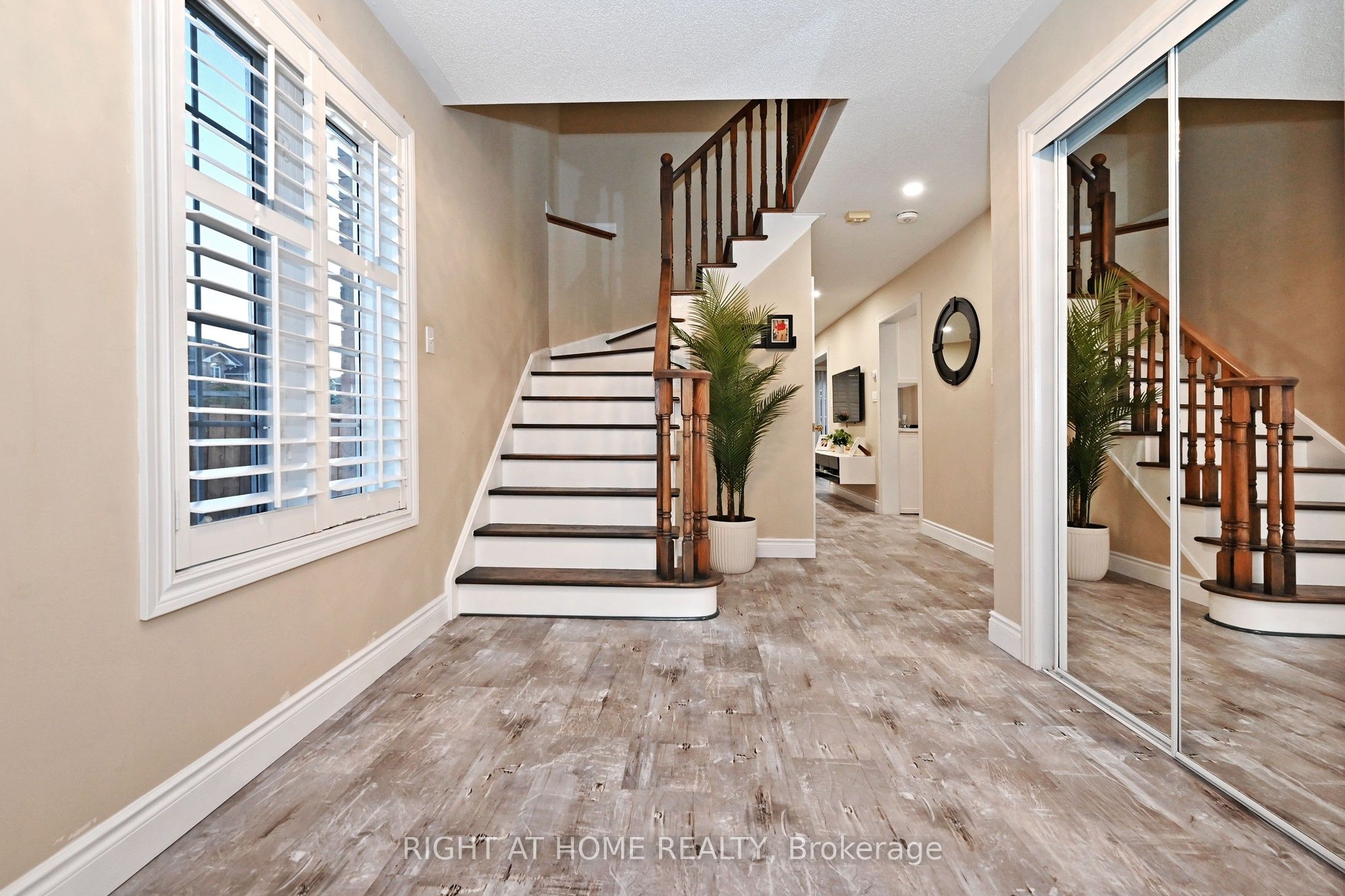 73 Bloomgate Crescent Property Photo 6
