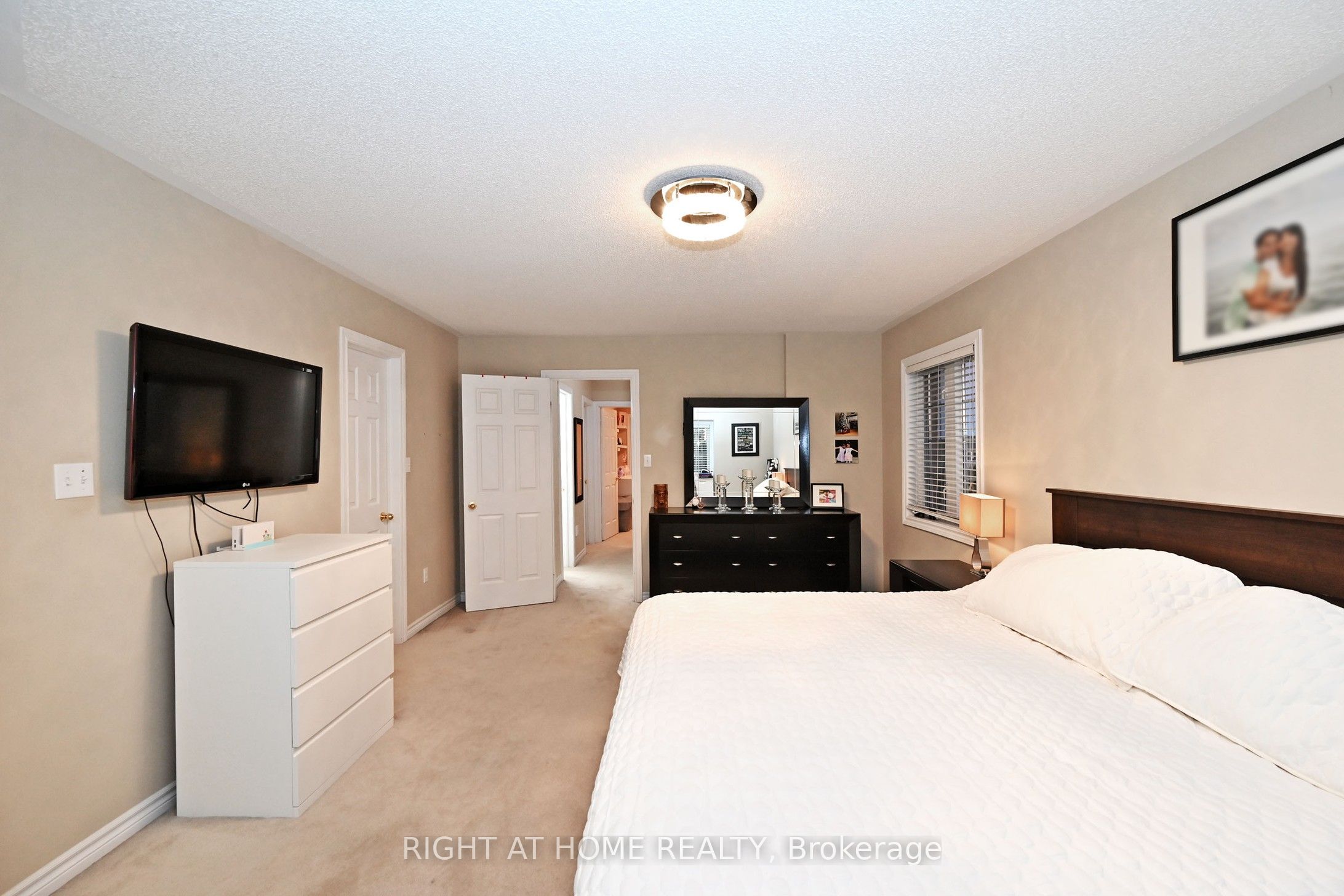 73 Bloomgate Crescent Property Photo 32