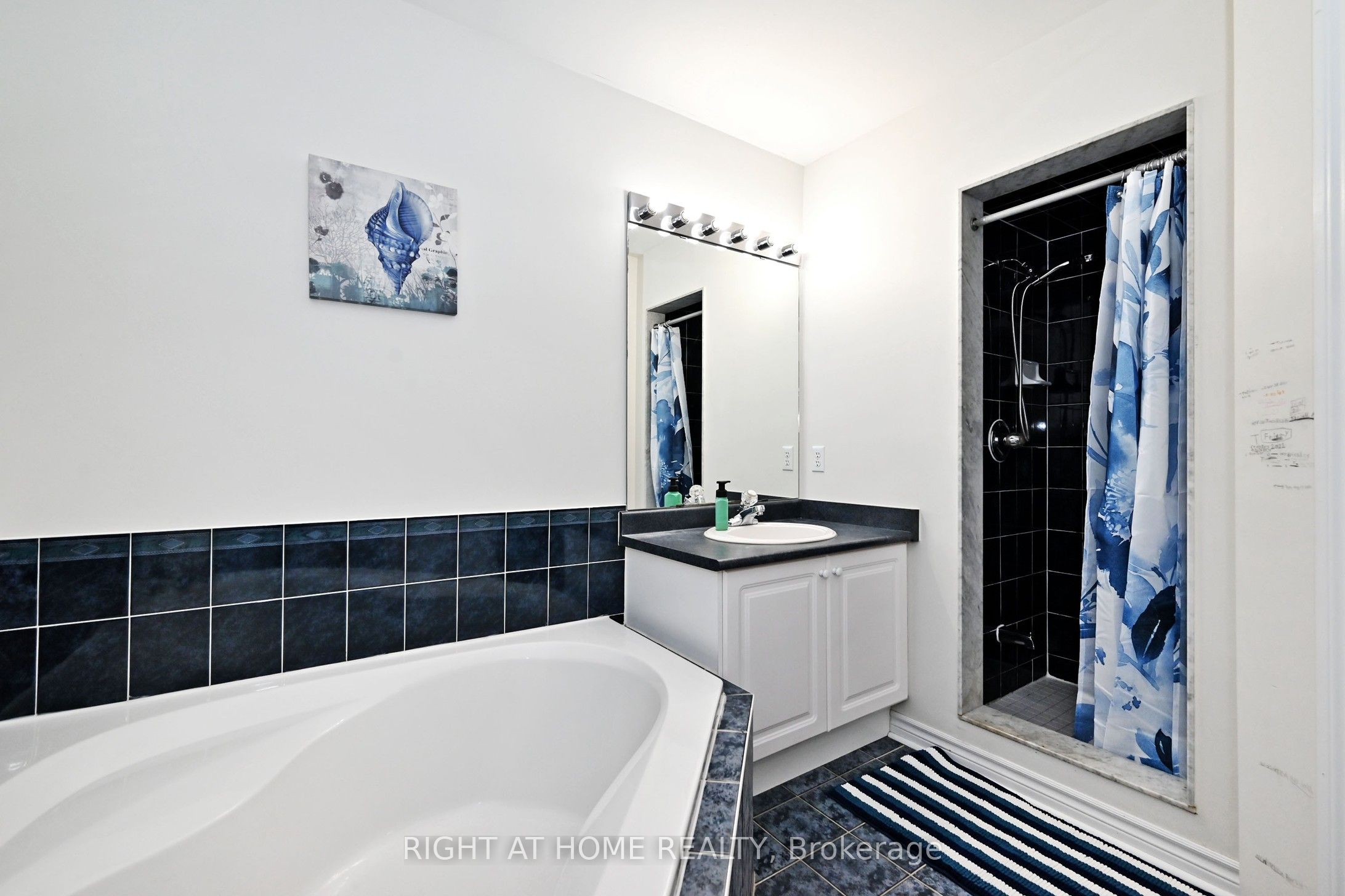 73 Bloomgate Crescent Property Photo 34