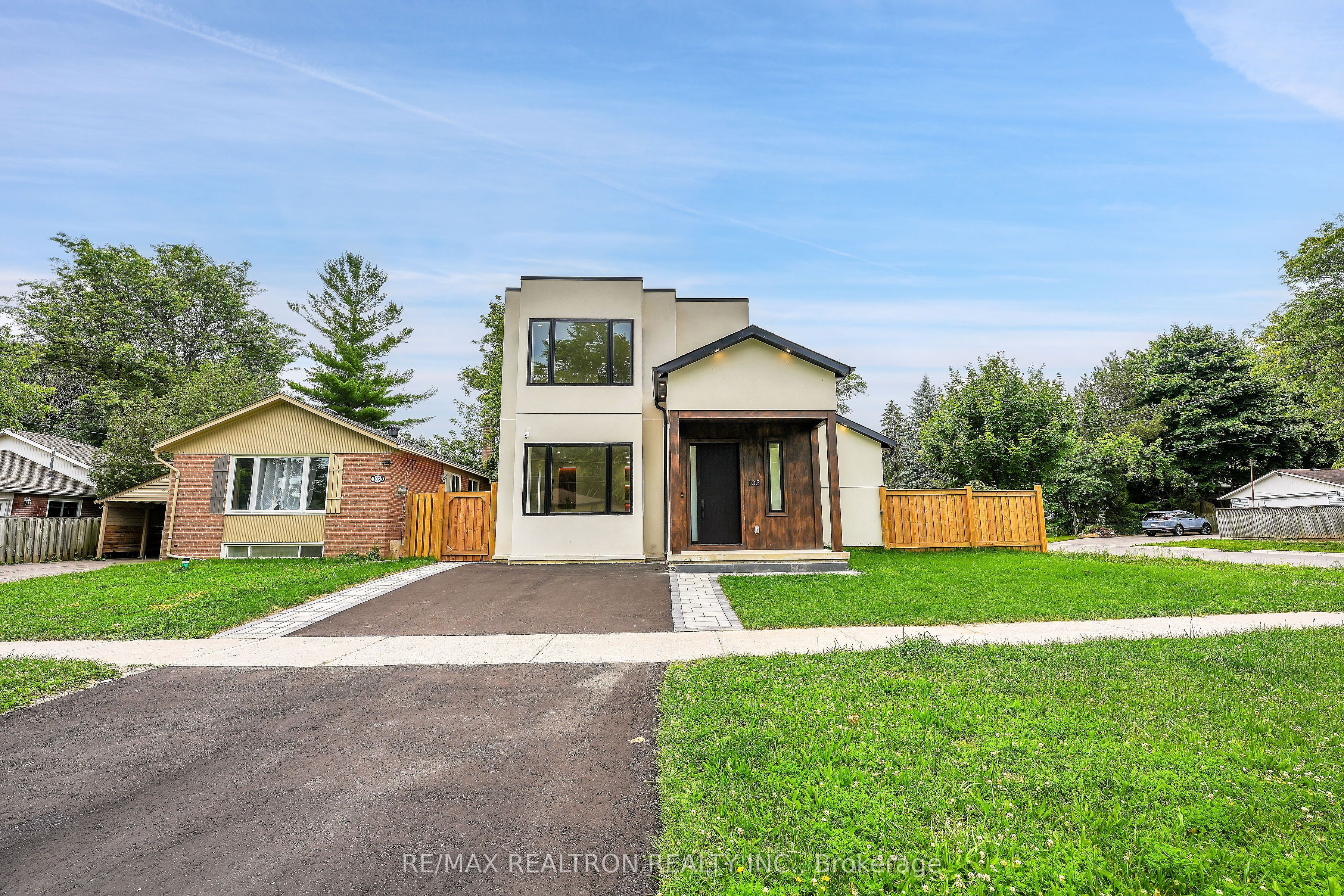 105 Murray Drive Property Photo 2