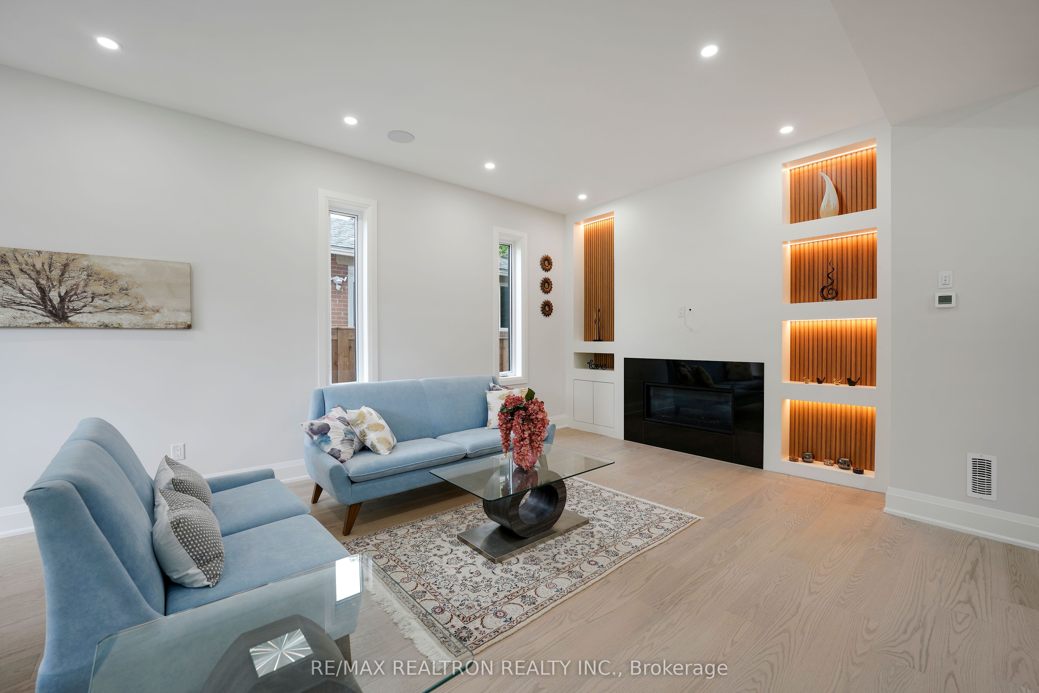 105 Murray Drive Property Photo 7