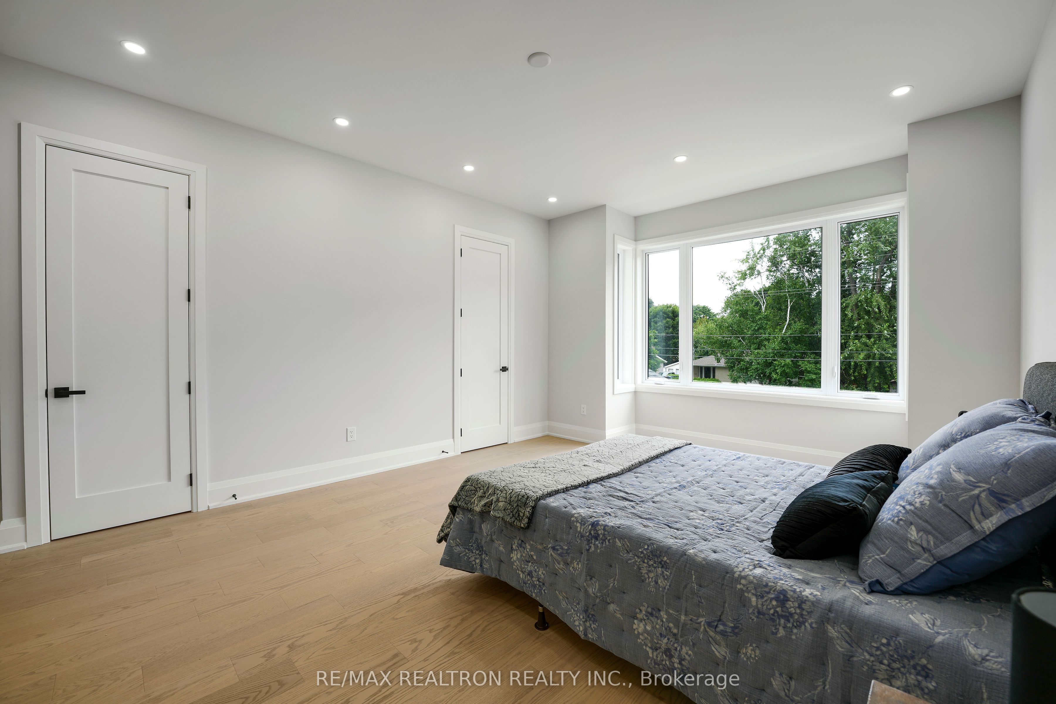 105 Murray Drive Property Photo 16
