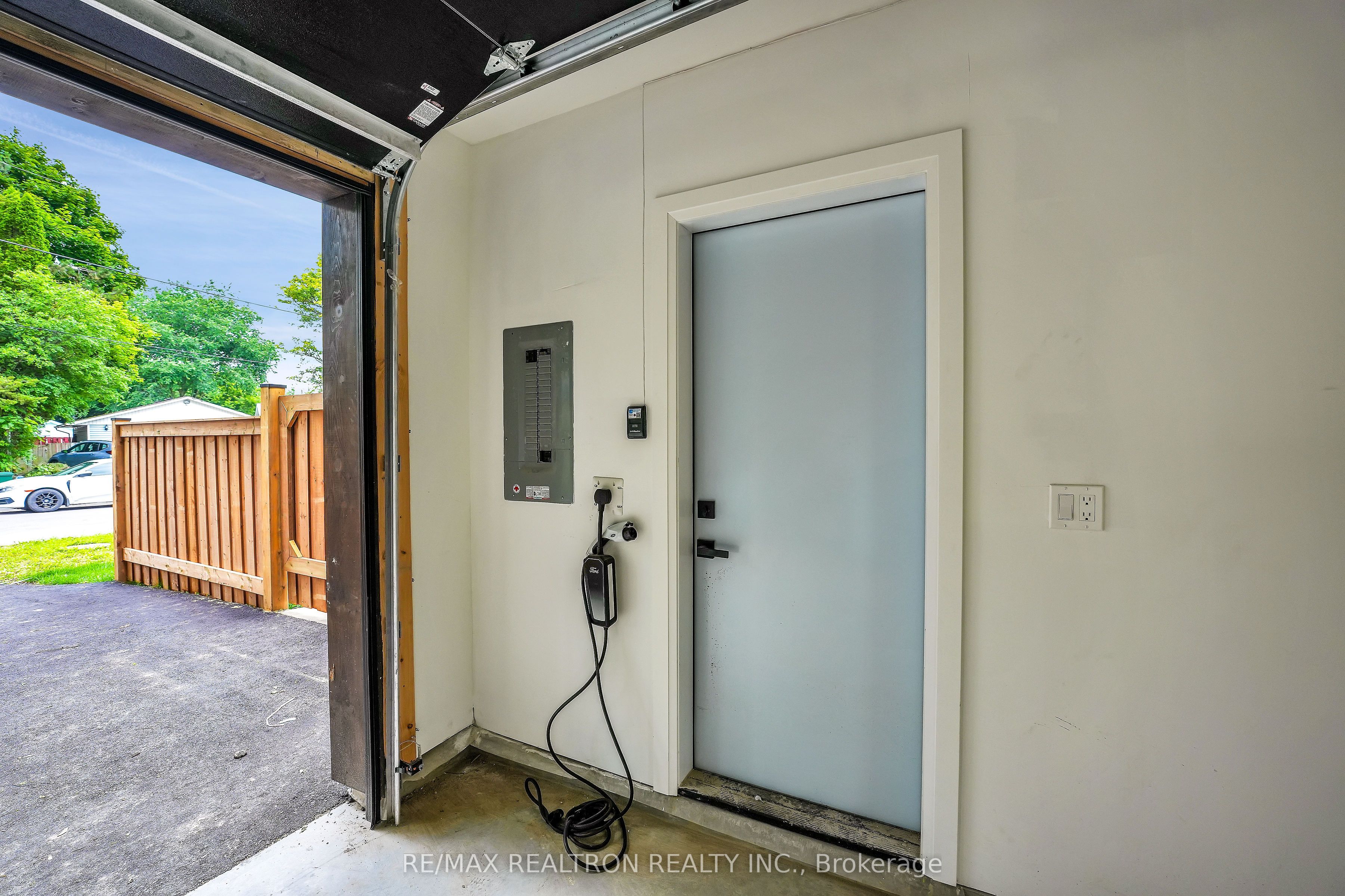 105 Murray Drive Property Photo 44