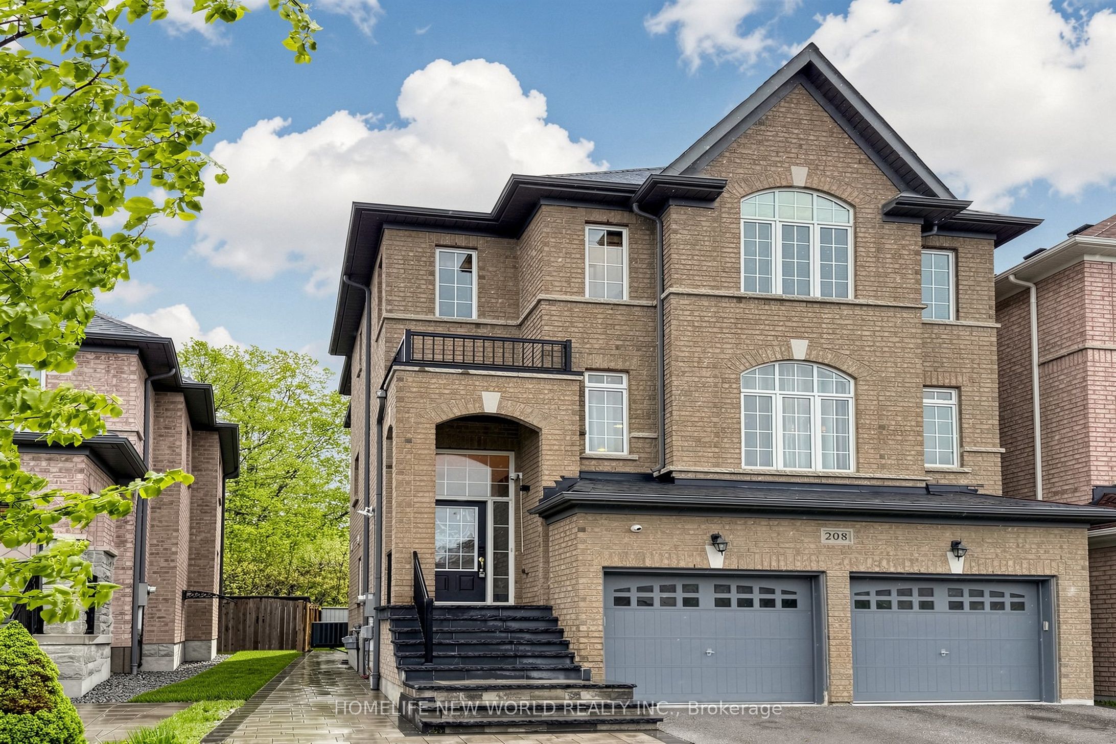 208 Hunting Ridges Drive