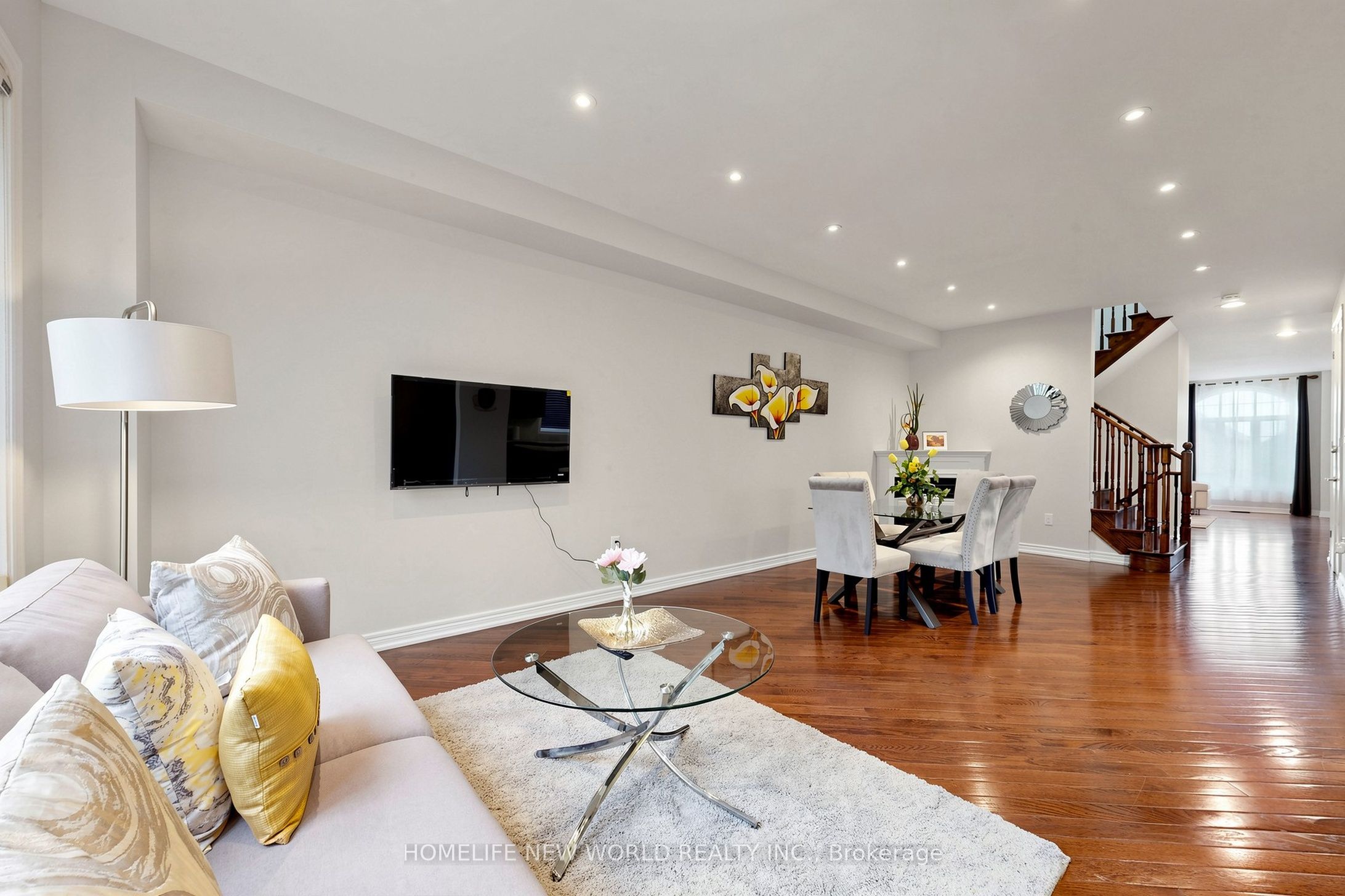 208 Hunting Ridges Drive Property Photo 8