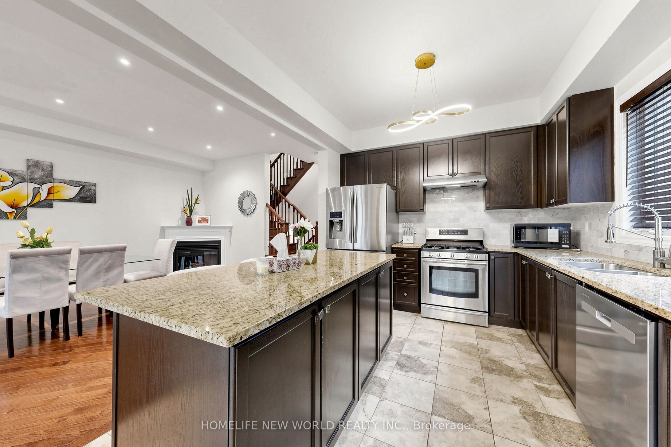 208 Hunting Ridges Drive Property Photo 11