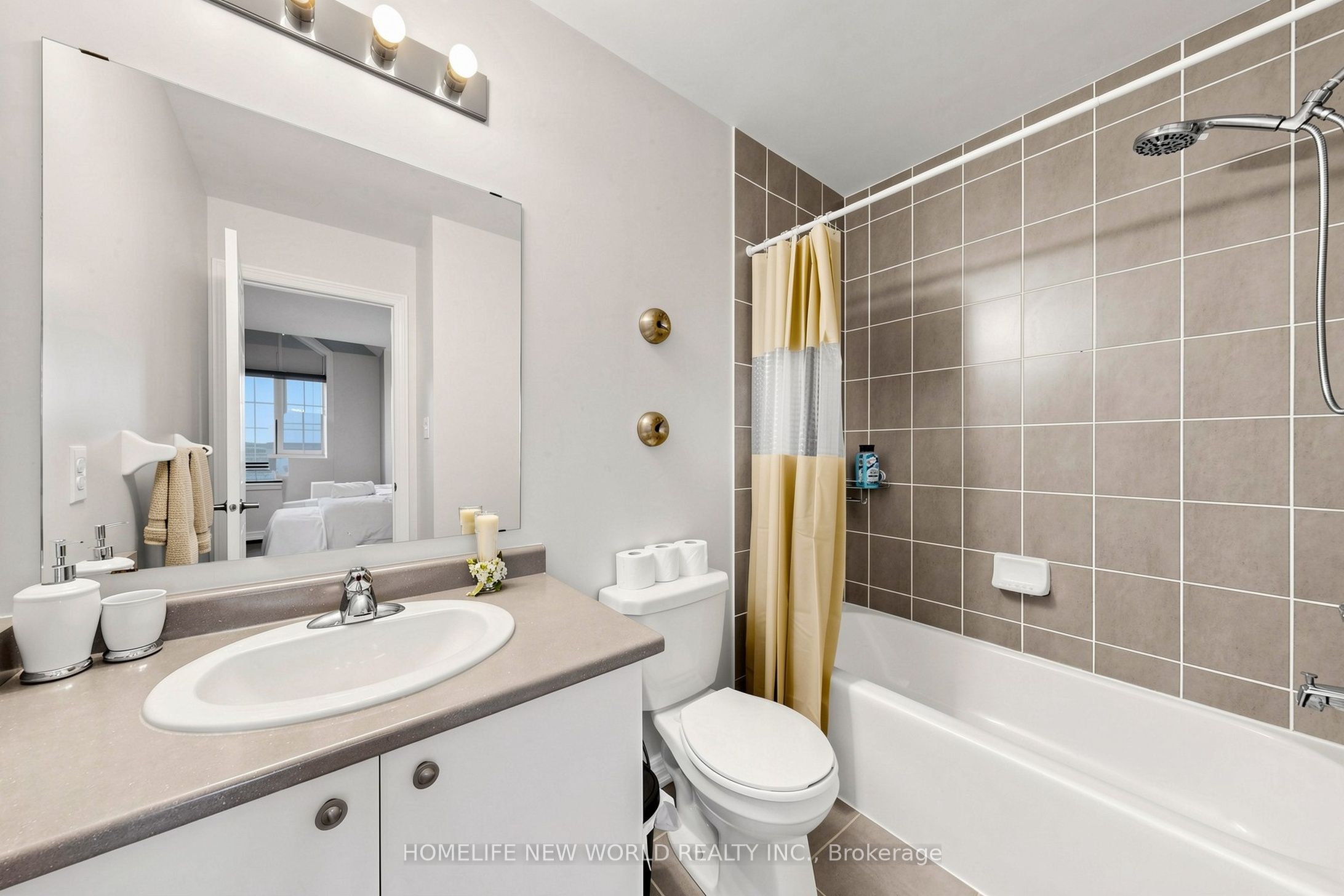 208 Hunting Ridges Drive Property Photo 18