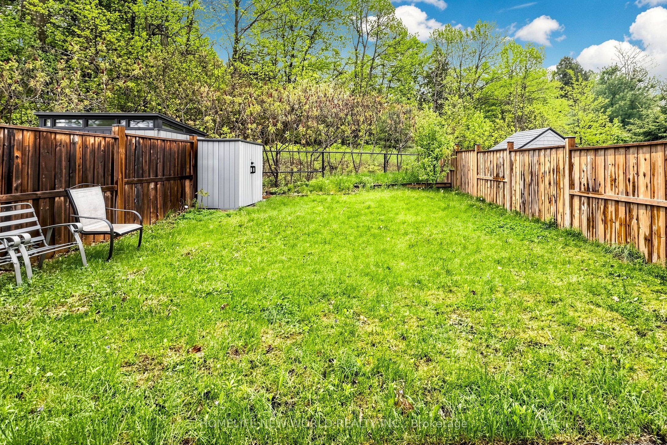 208 Hunting Ridges Drive Property Photo 33
