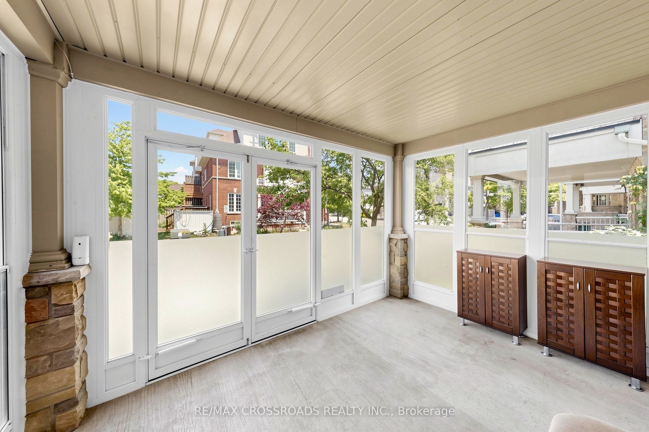 41 Prince Charles Way Property Photo 2