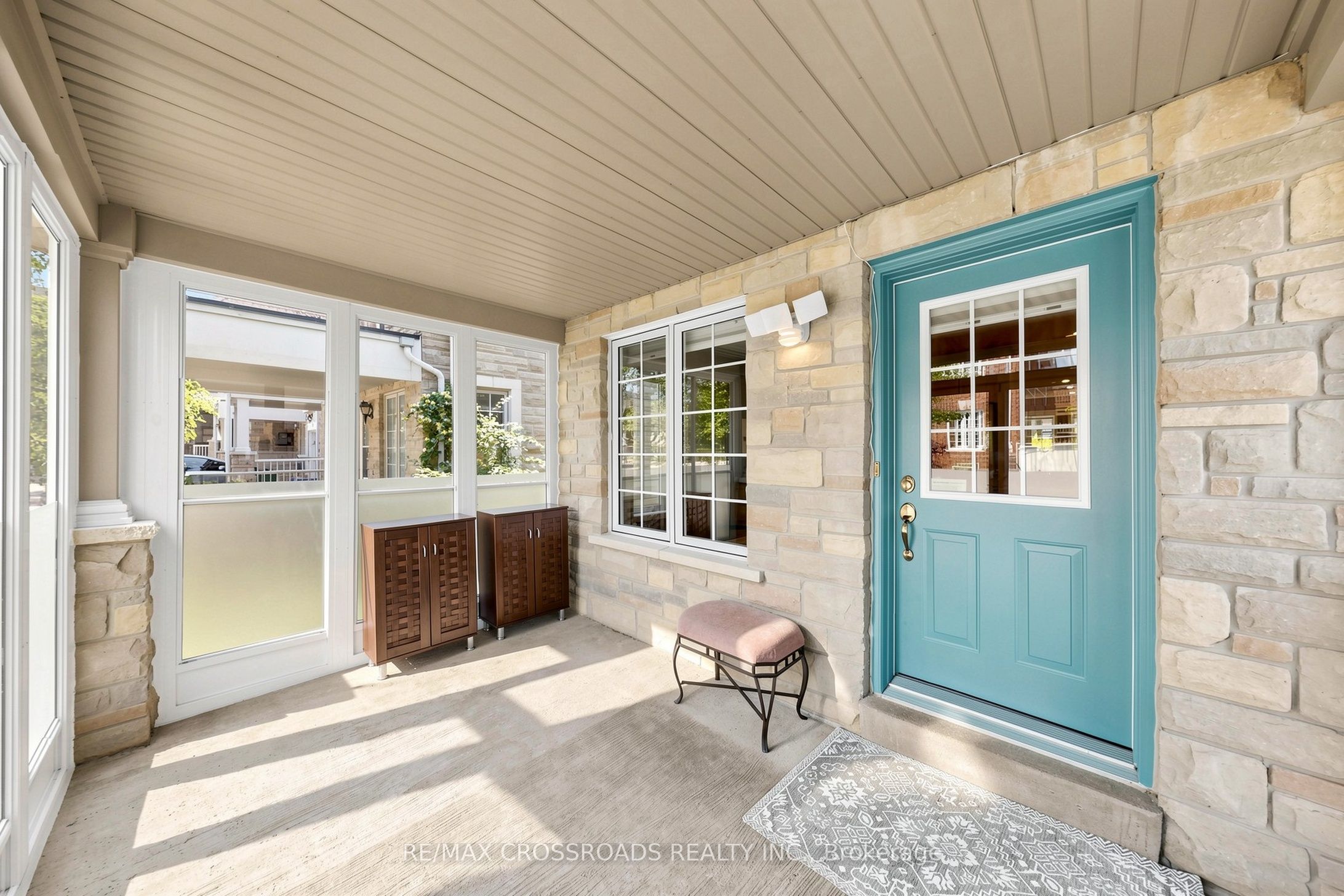 41 Prince Charles Way Property Photo 3