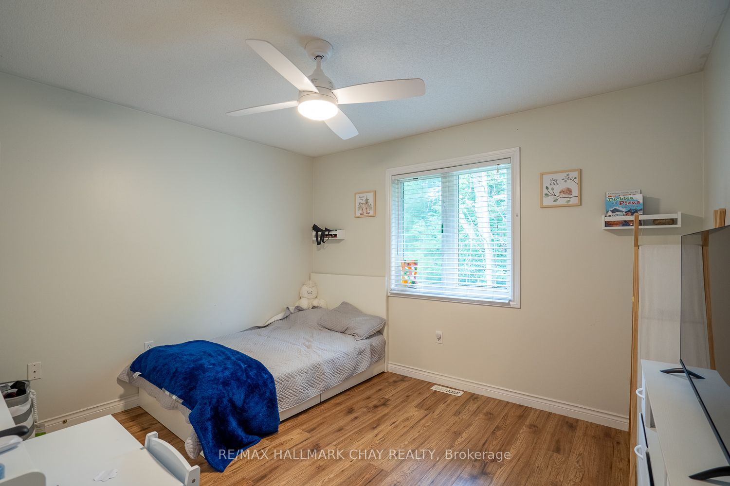 23 Burbank Circle Property Photo 25
